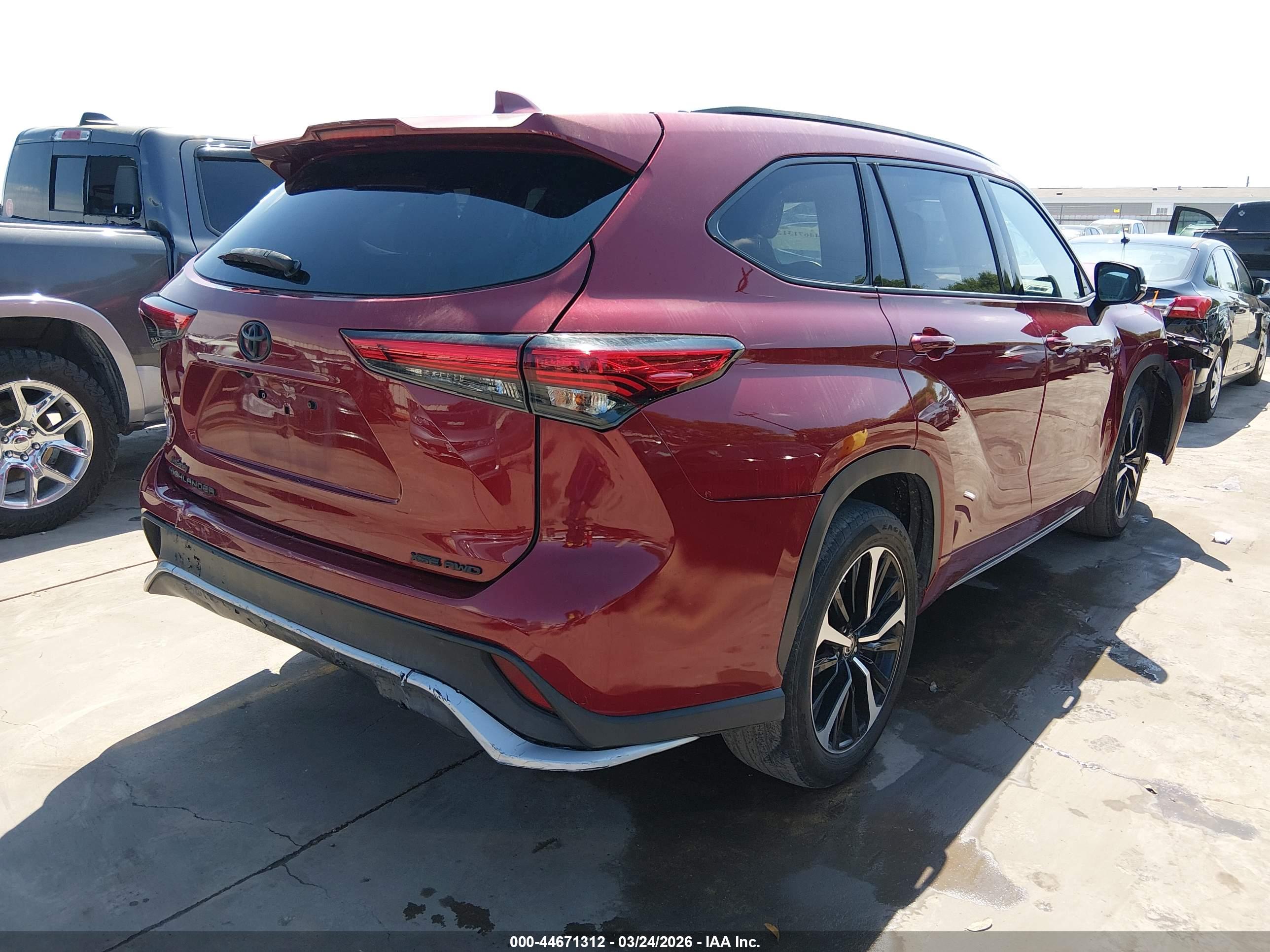 TOYOTA HIGHLANDER image 4