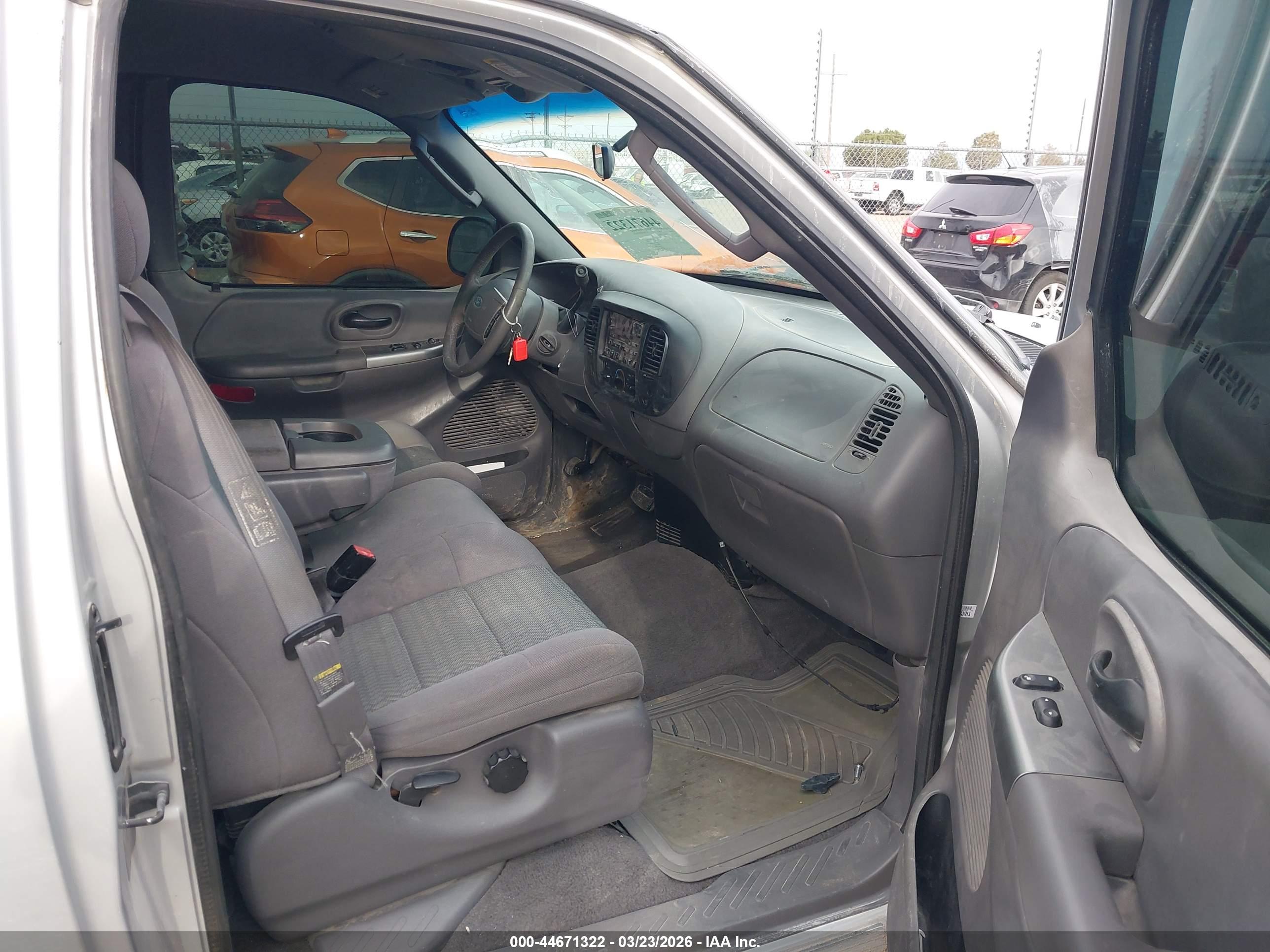FORD F-150 image 5