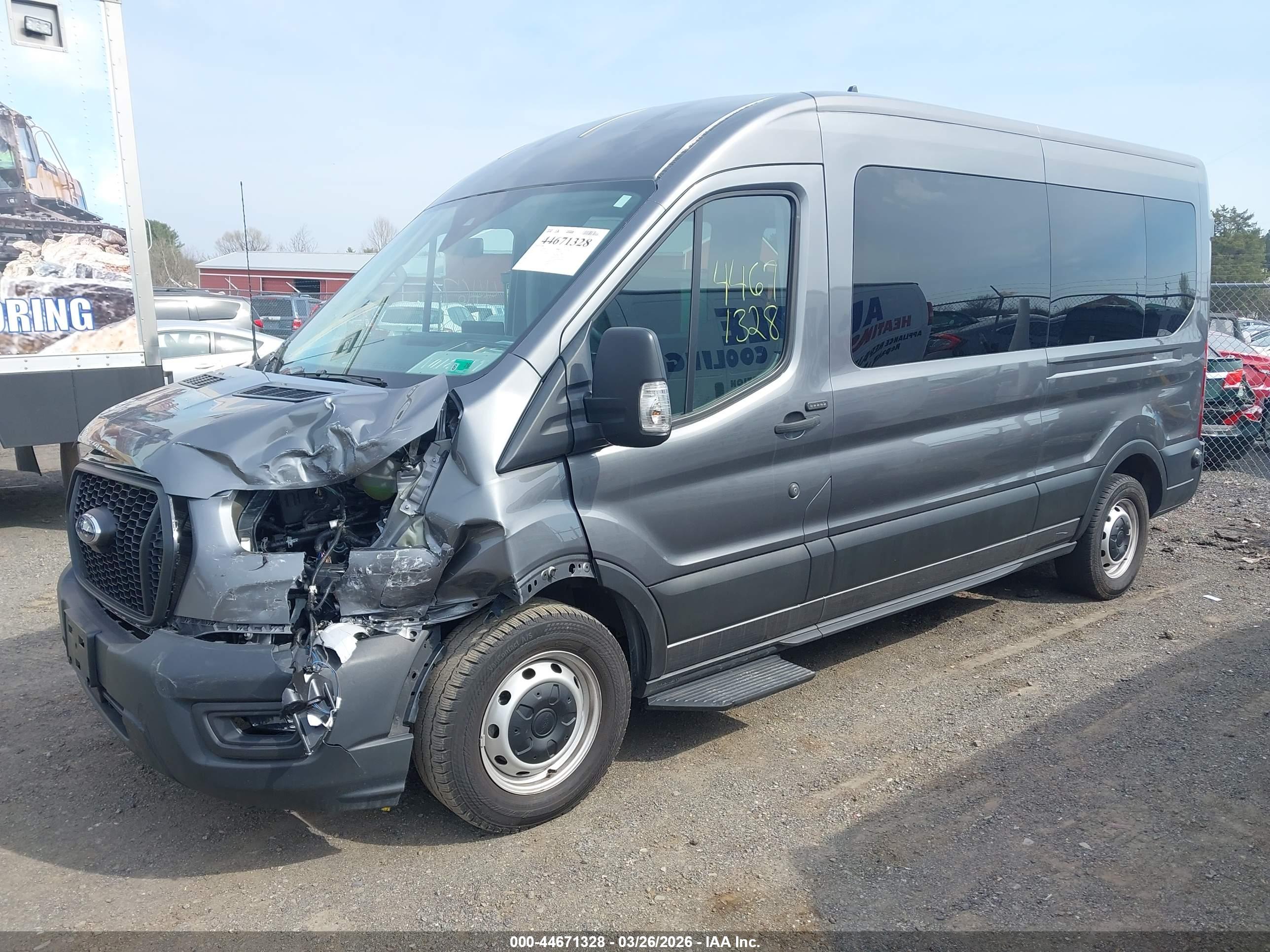 FORD TRANSIT-350 image 2