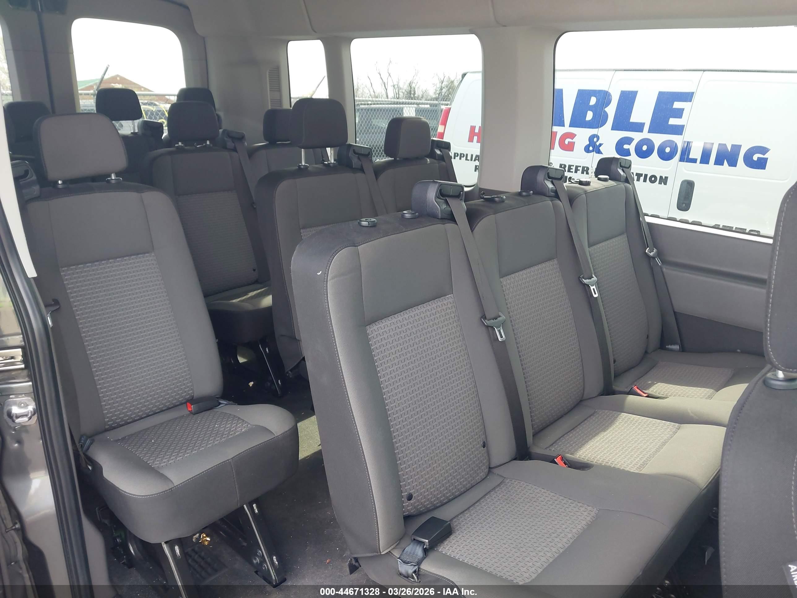 FORD TRANSIT-350 image 8