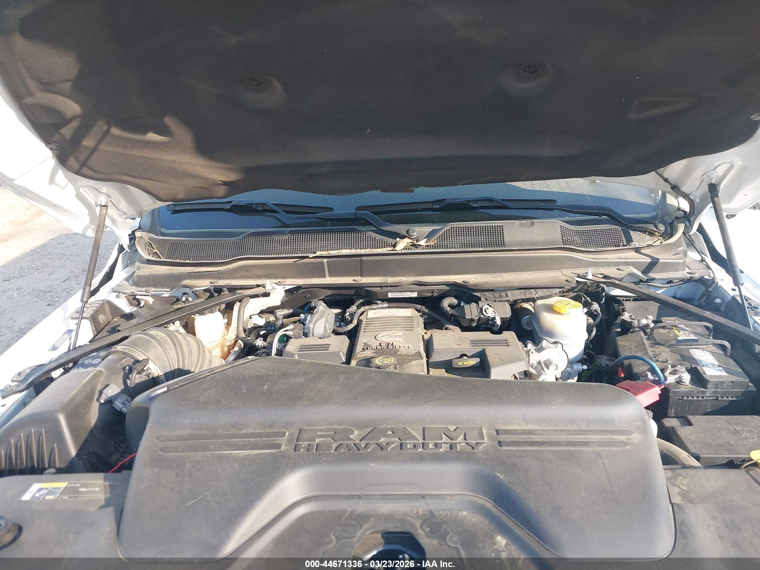 RAM 2500 image 10