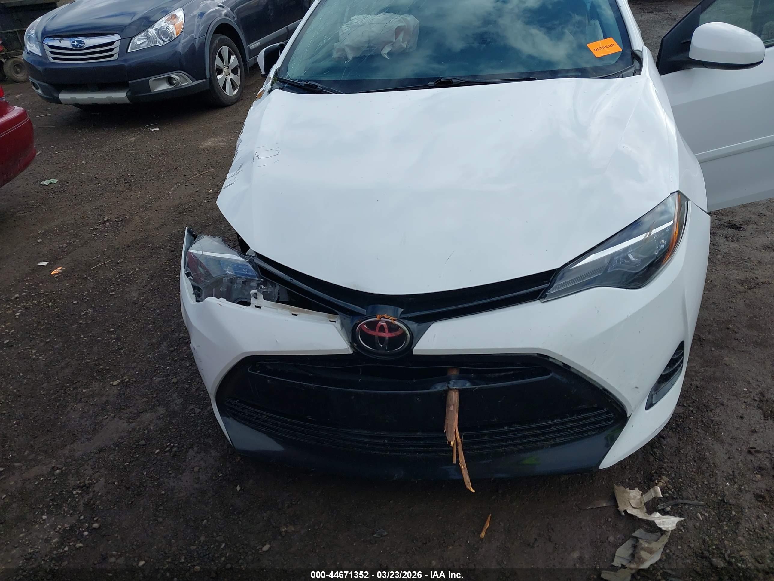 TOYOTA COROLLA image 6