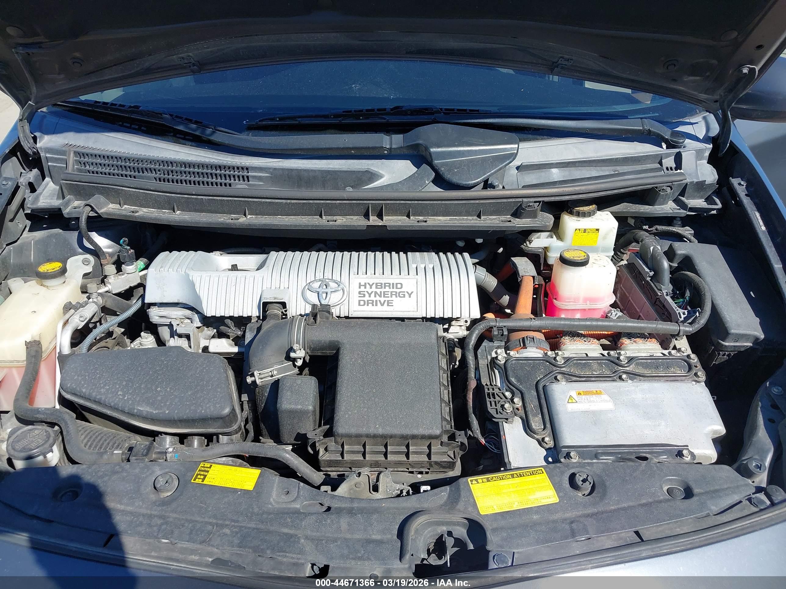 TOYOTA PRIUS image 10