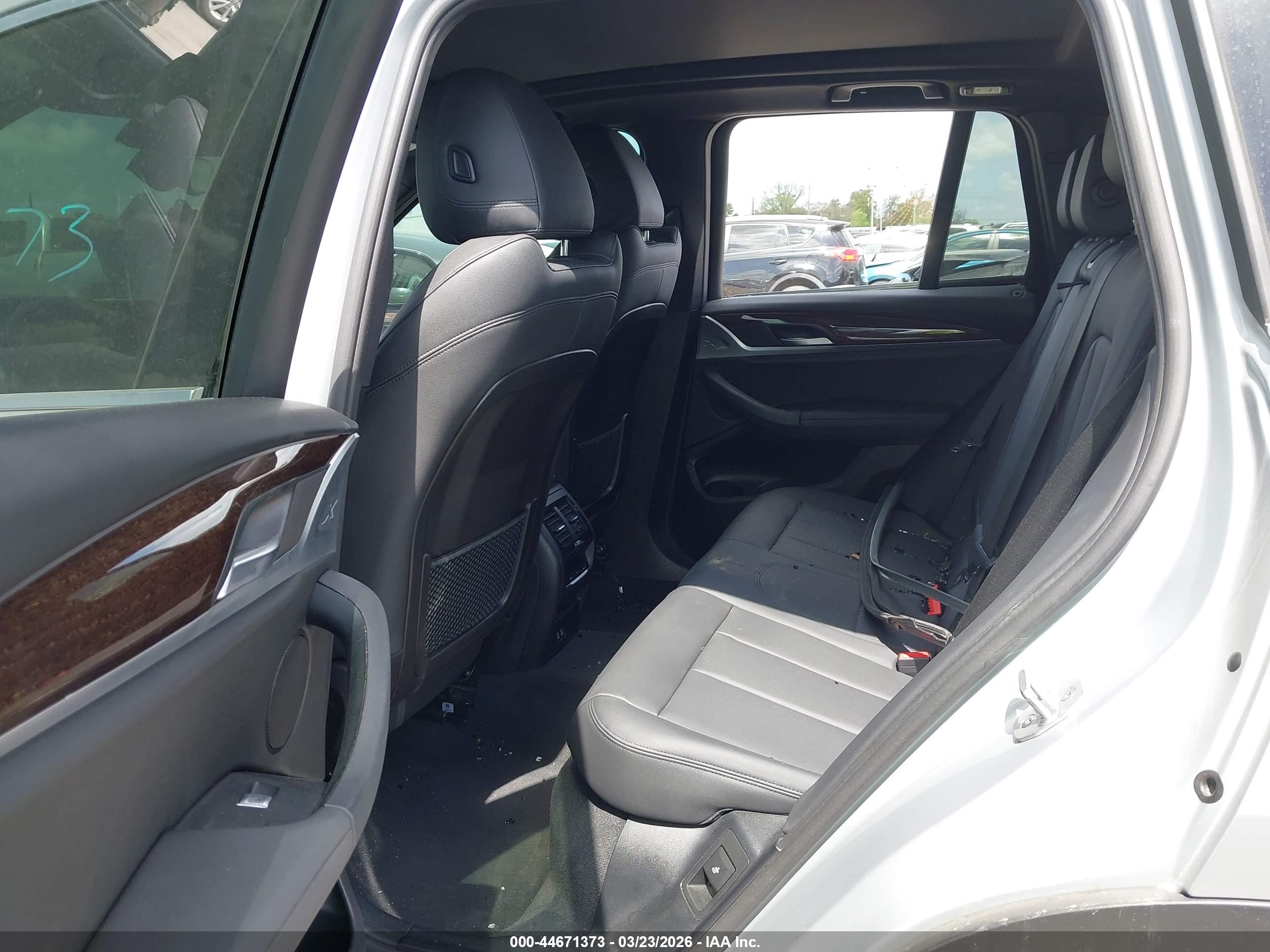 BMW X3 image 8