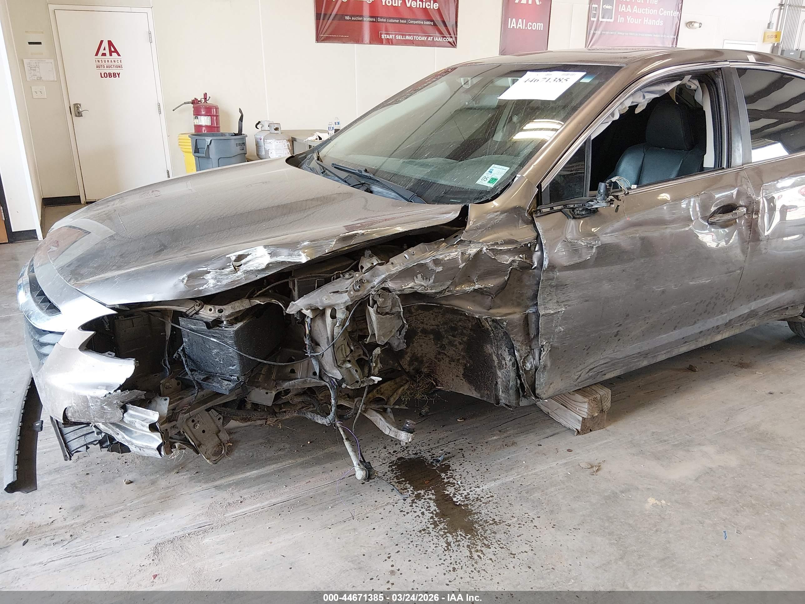 SUBARU LEGACY image 6