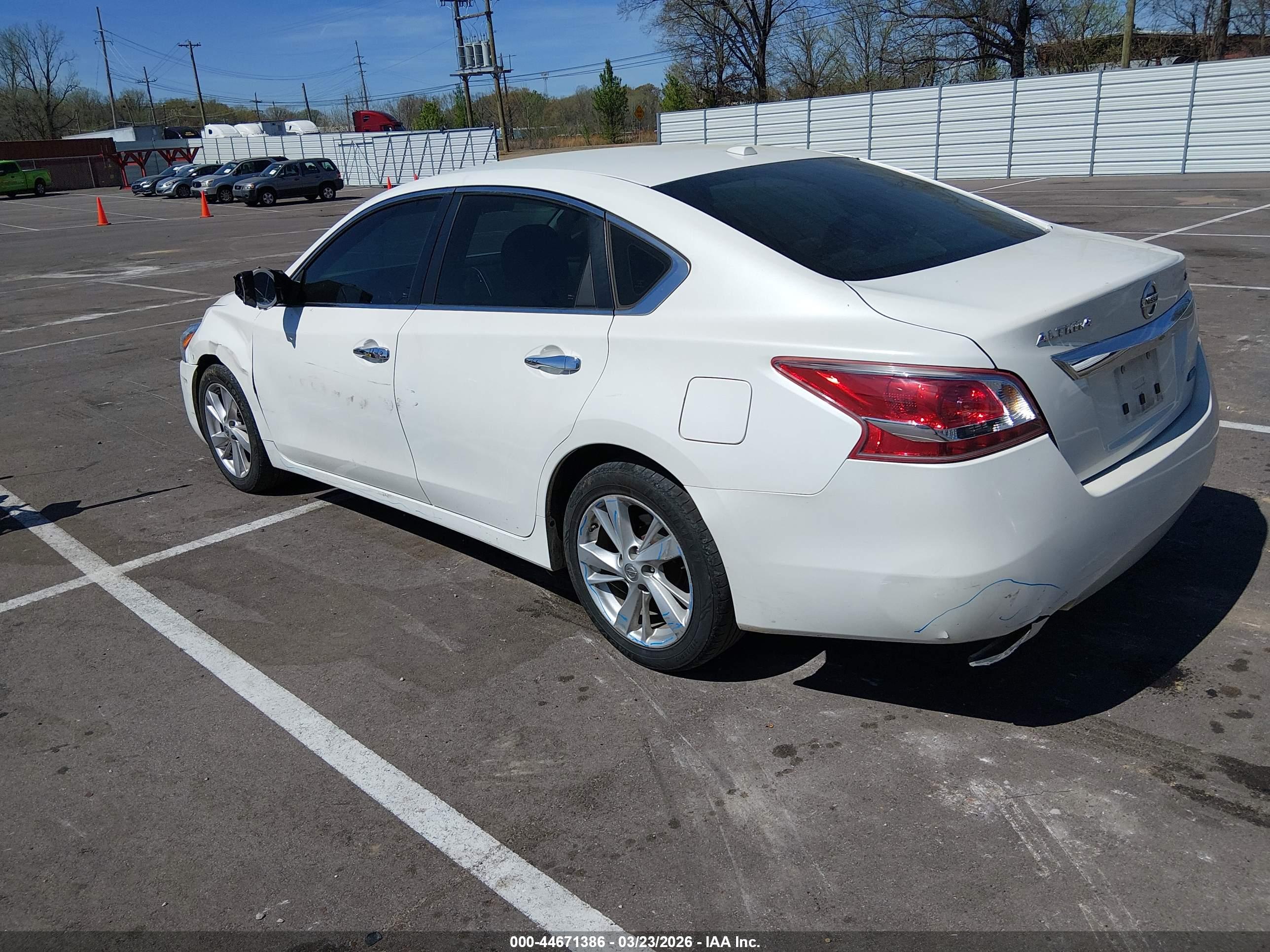 NISSAN ALTIMA image 3