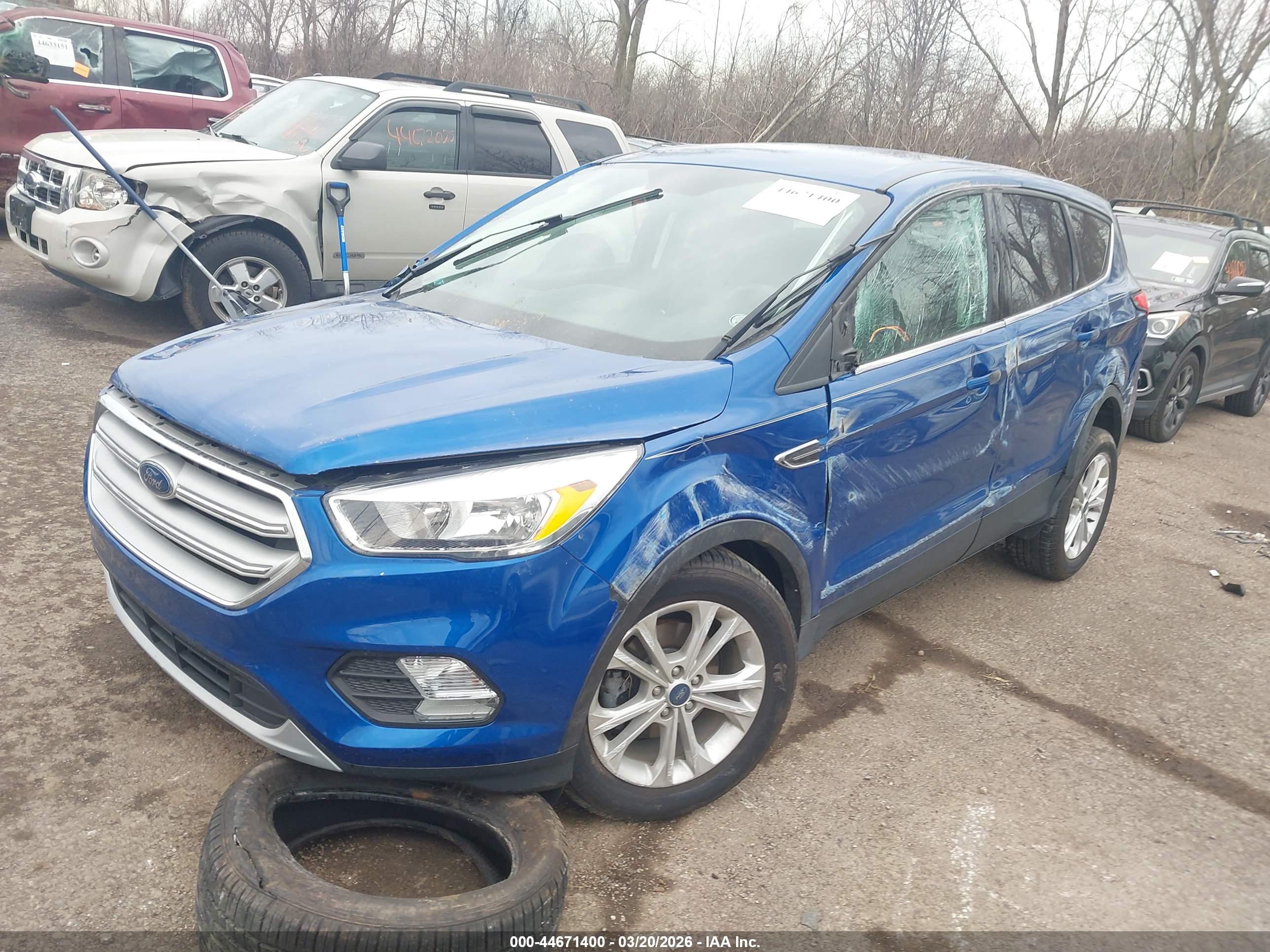 FORD ESCAPE image 2