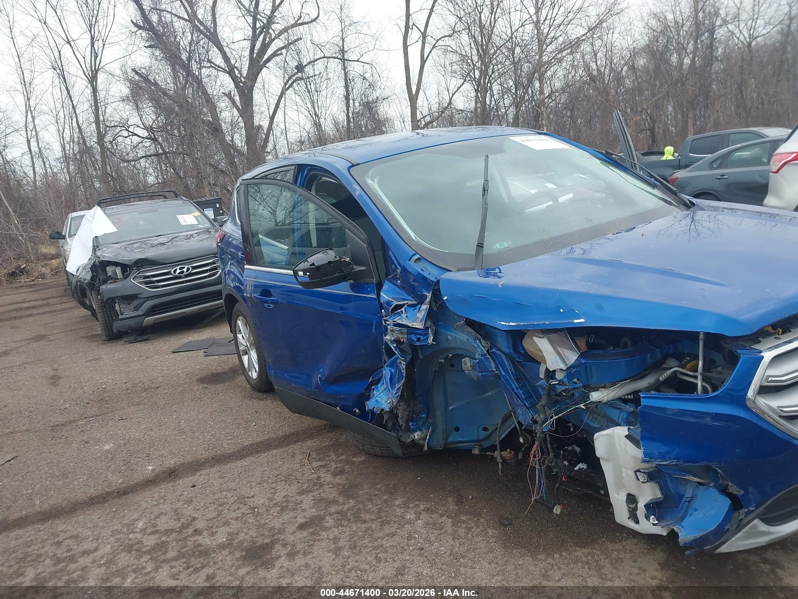 FORD ESCAPE image 6
