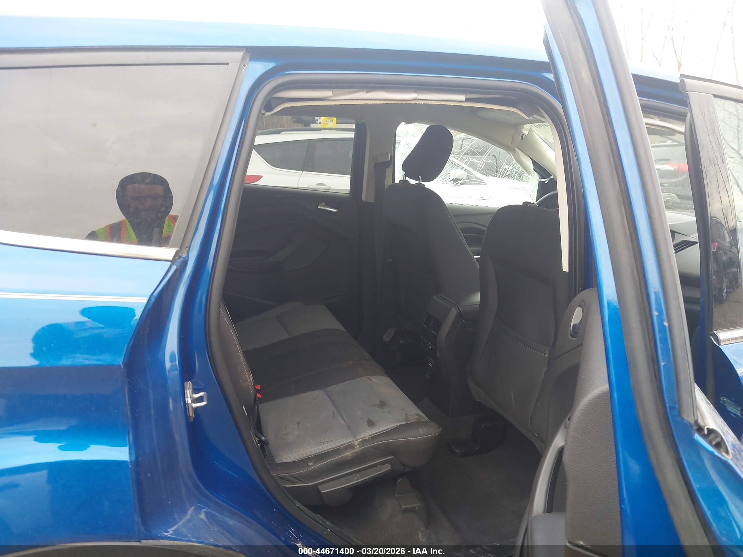 FORD ESCAPE image 8