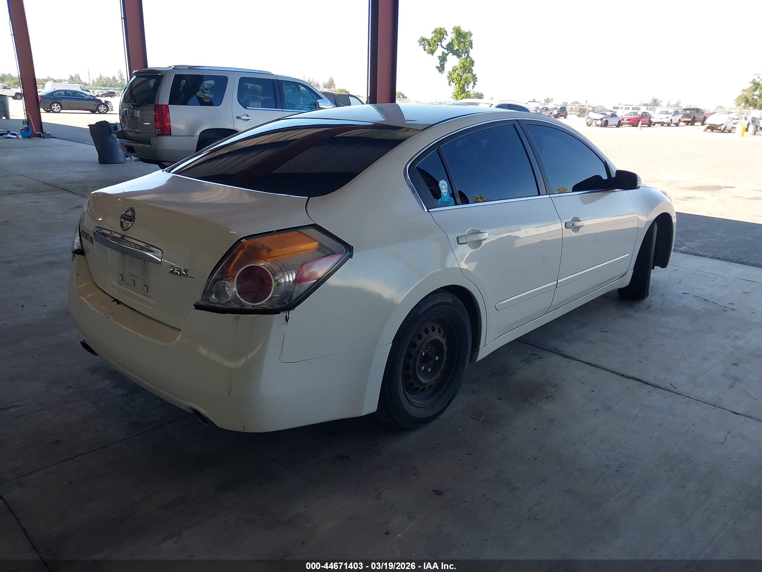 NISSAN ALTIMA image 4
