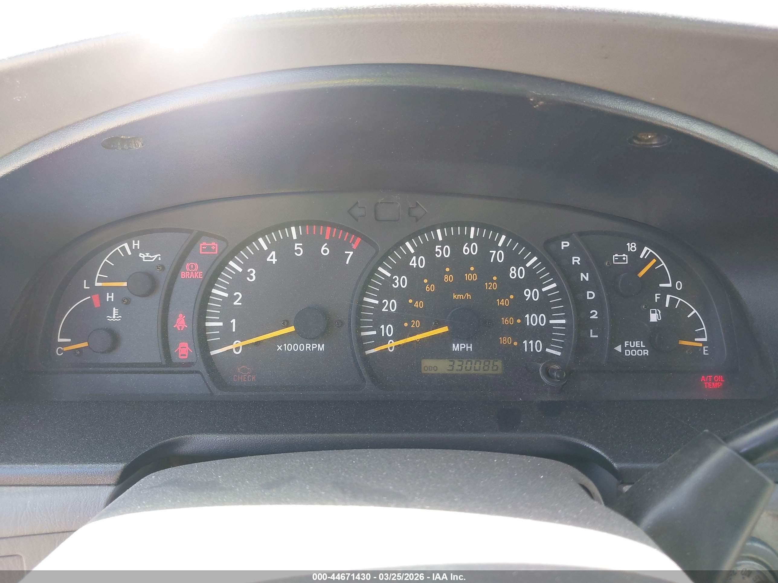 TOYOTA TUNDRA image 7
