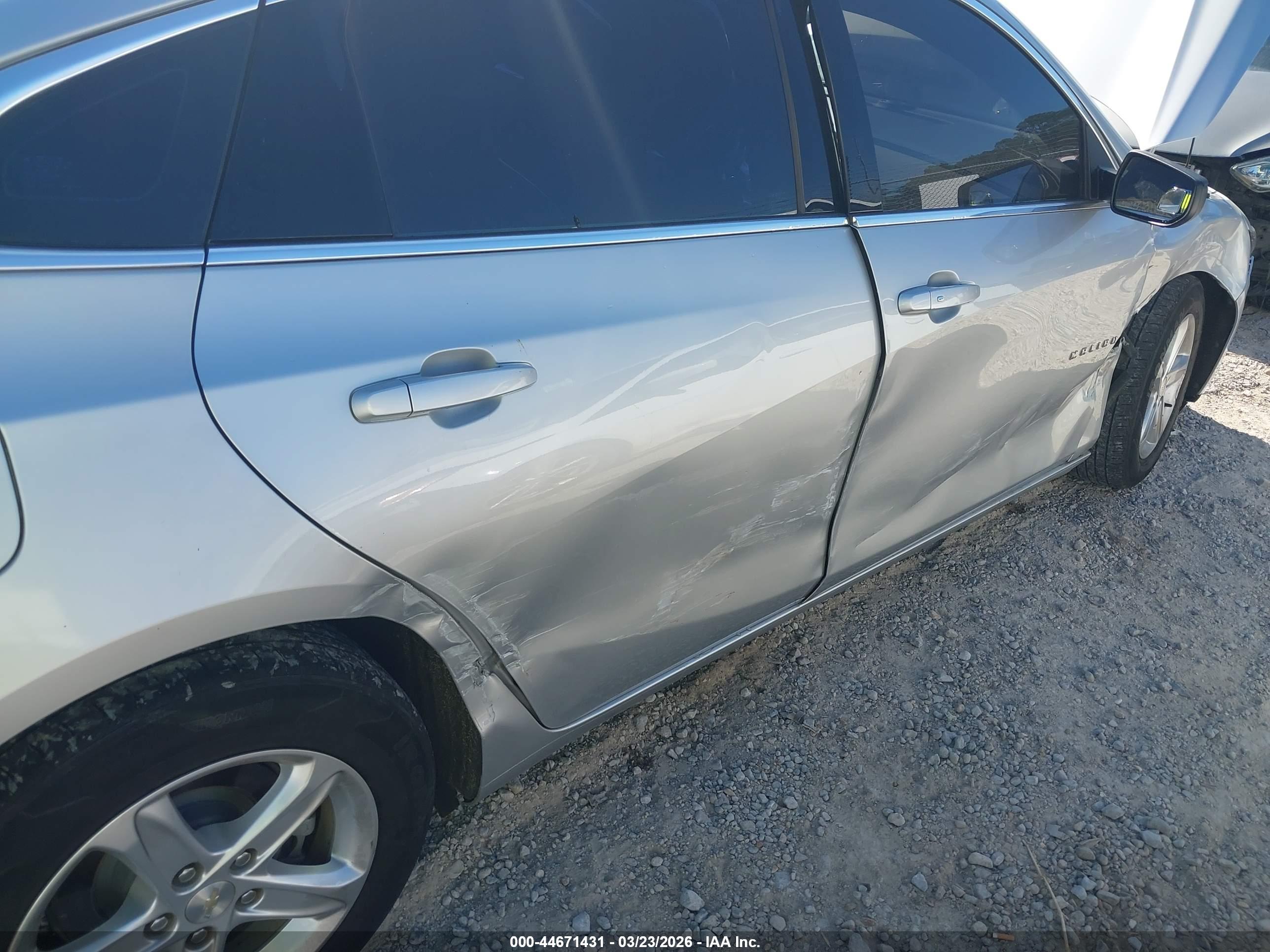 CHEVROLET MALIBU image 6