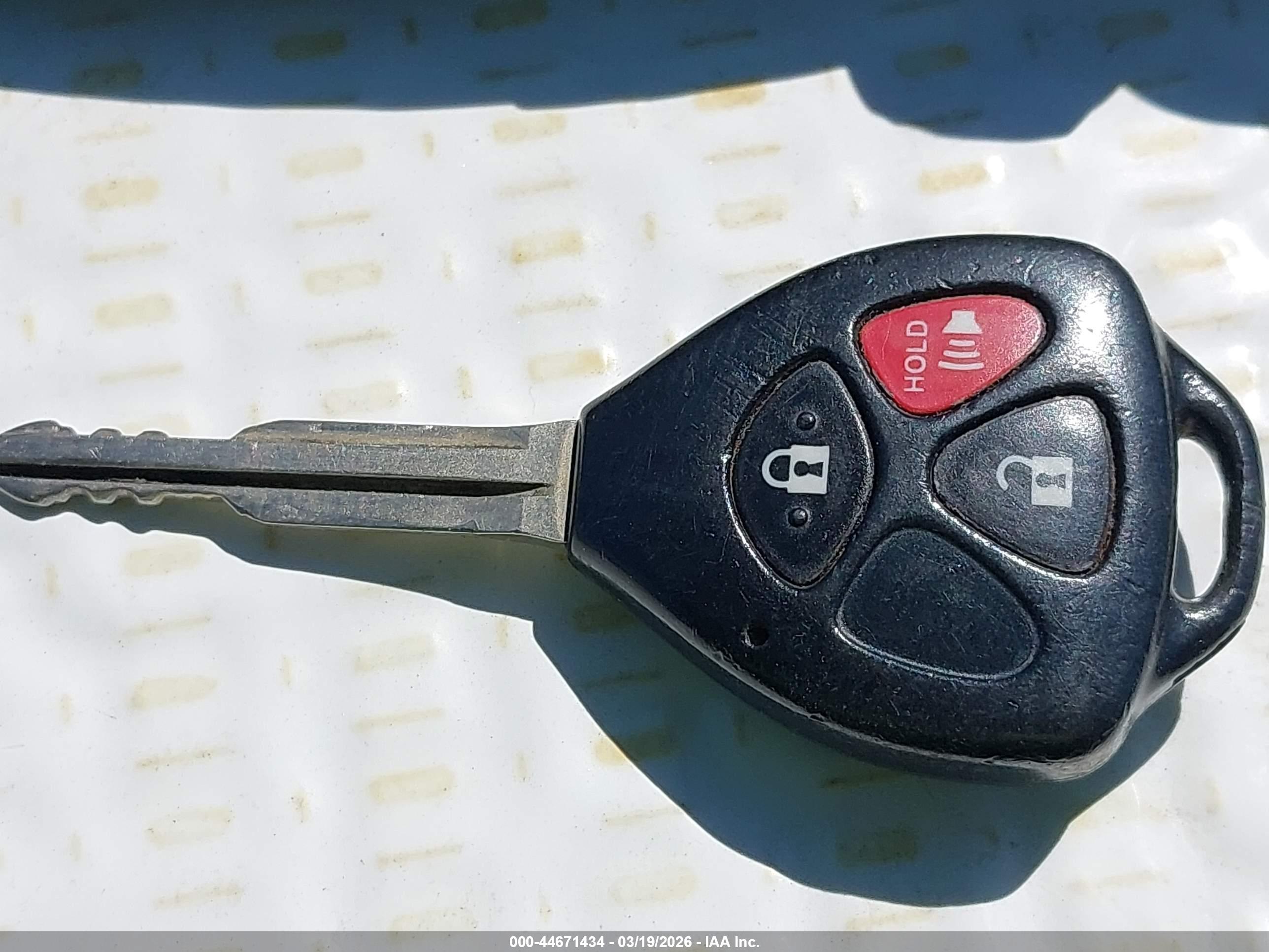 TOYOTA RAV4 image 11