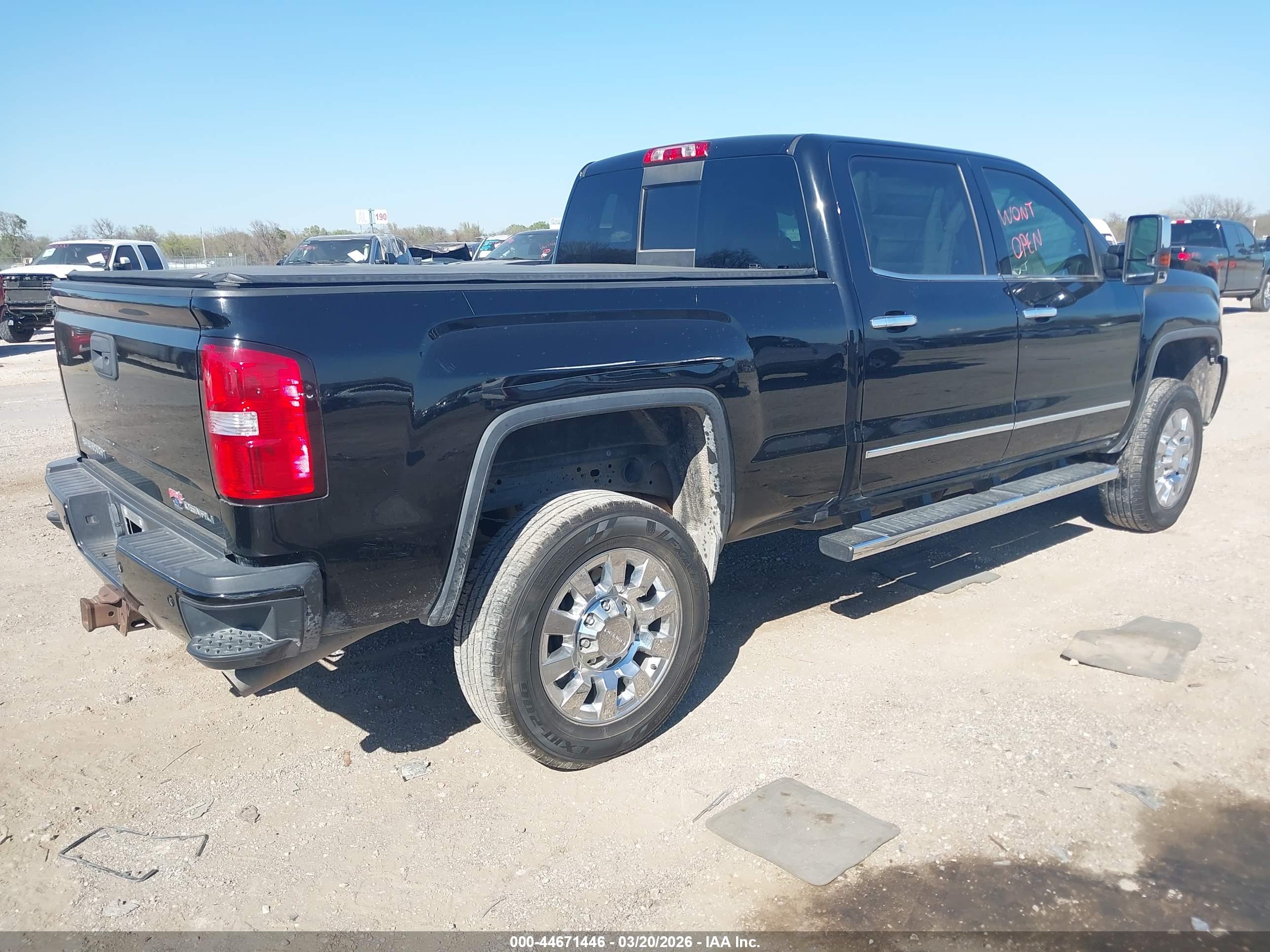 GMC SIERRA image 4