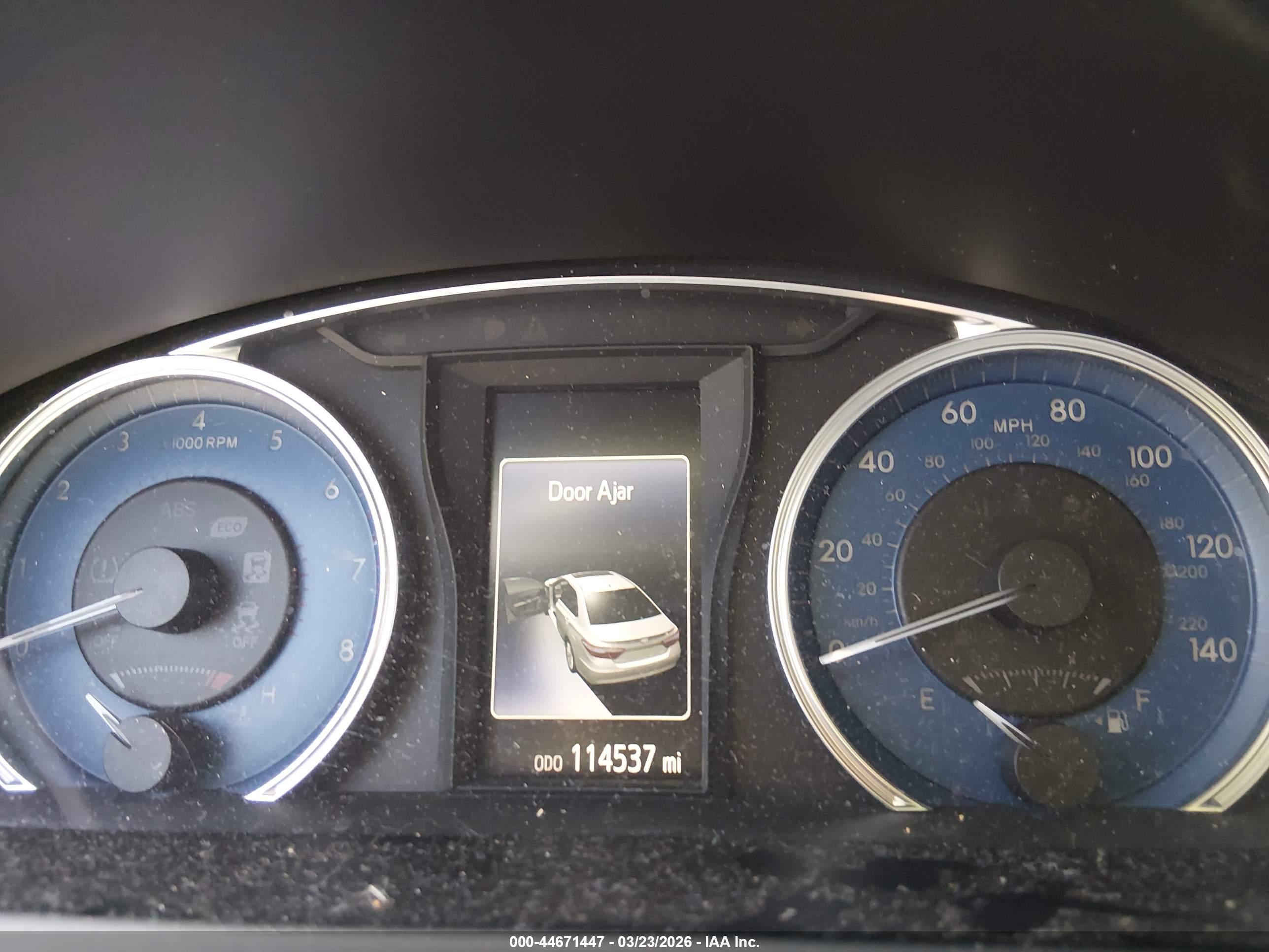 TOYOTA CAMRY image 7