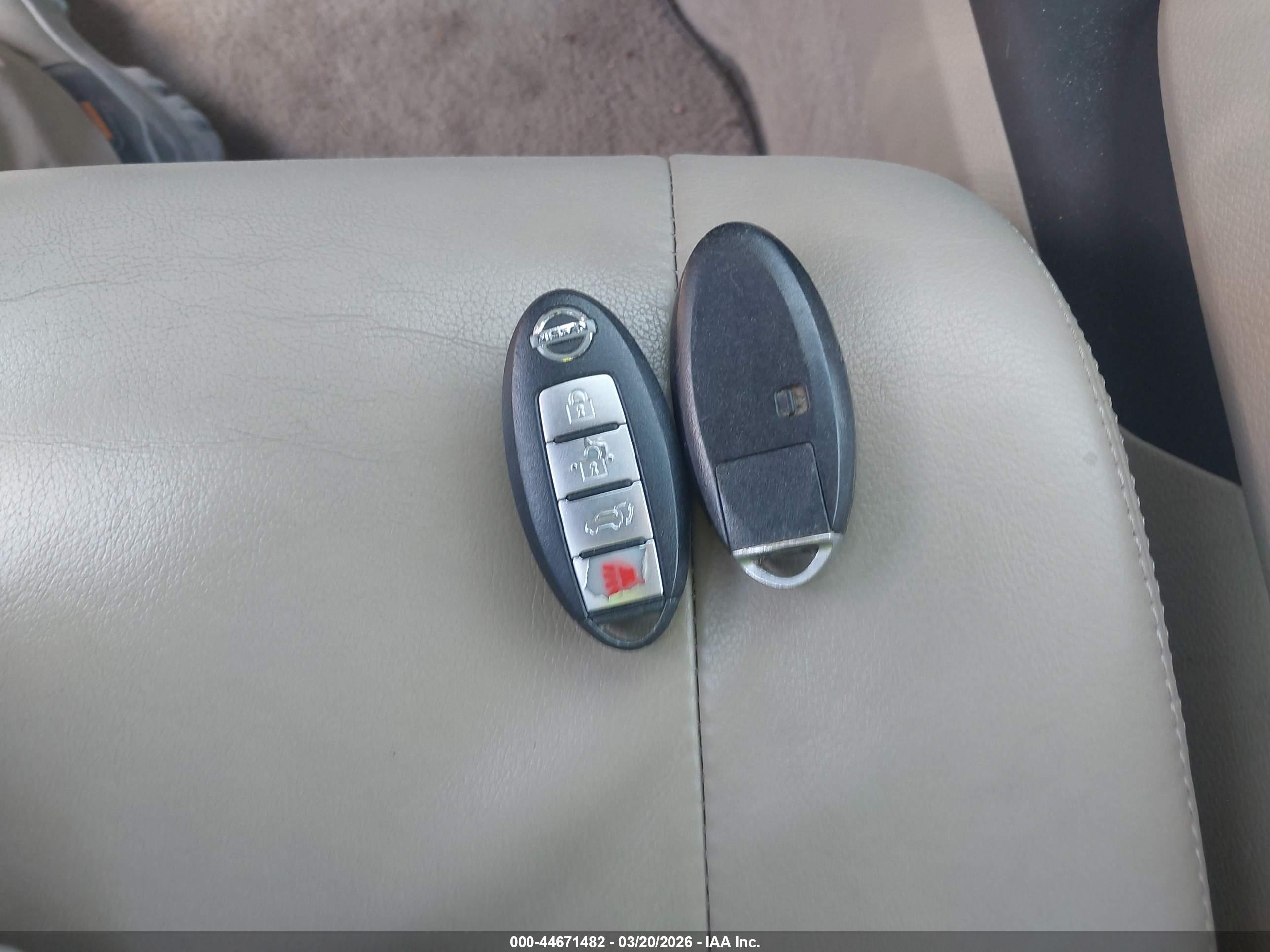 NISSAN MURANO image 11
