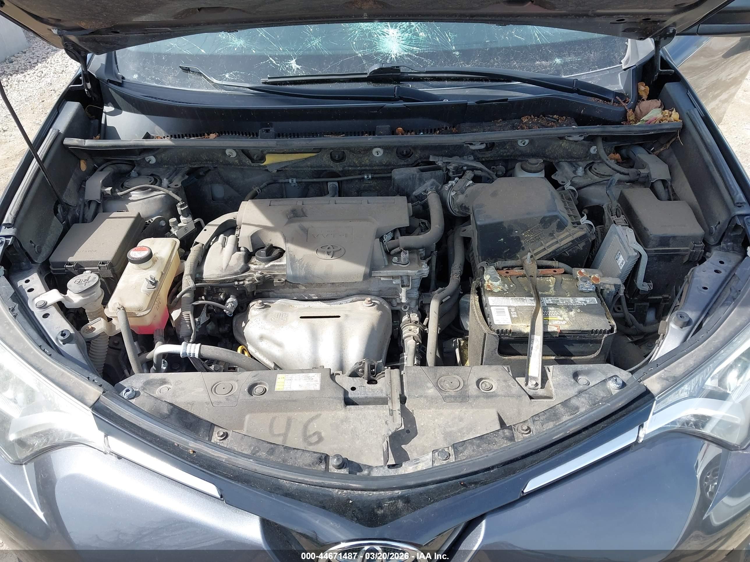TOYOTA RAV4 image 10