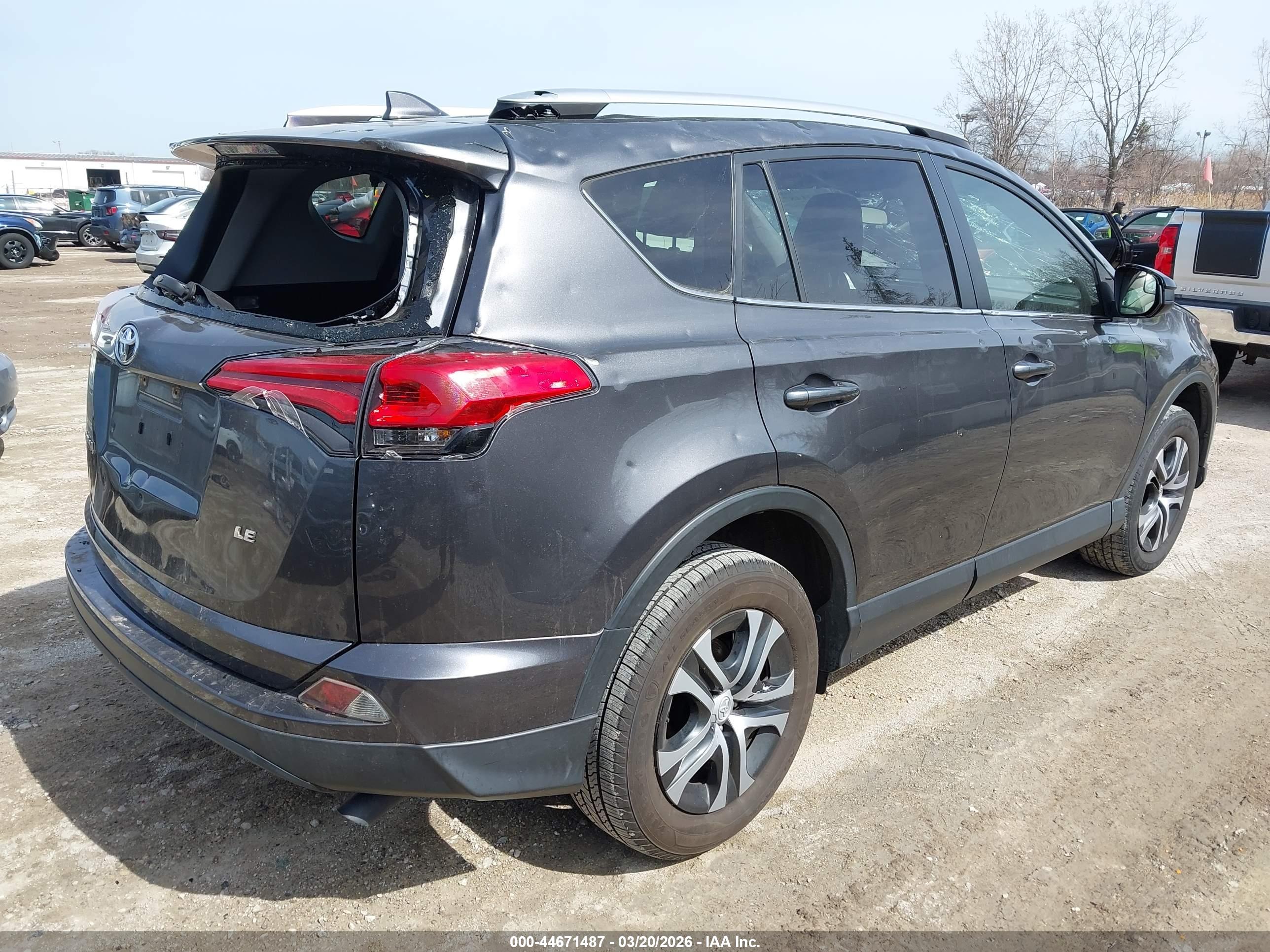 TOYOTA RAV4 image 4