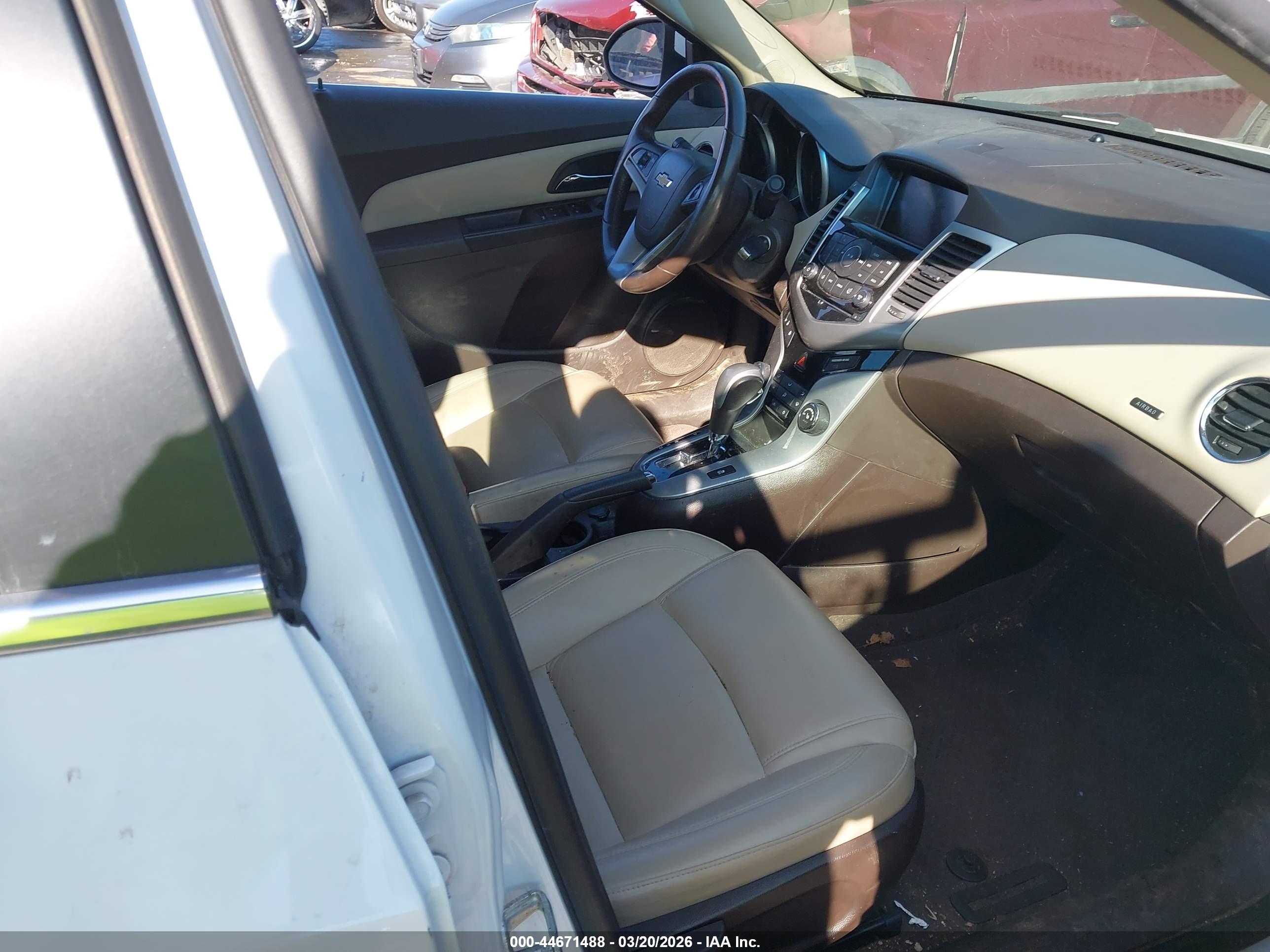 CHEVROLET CRUZE image 5