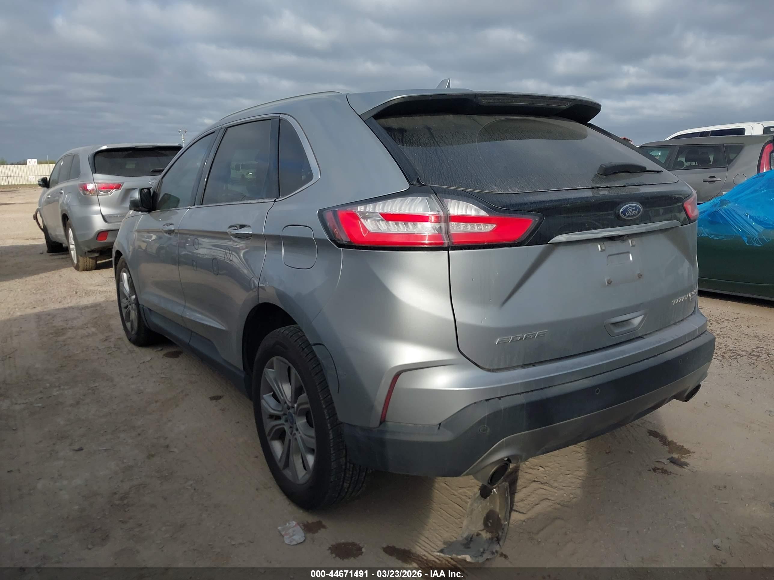 FORD EDGE image 3