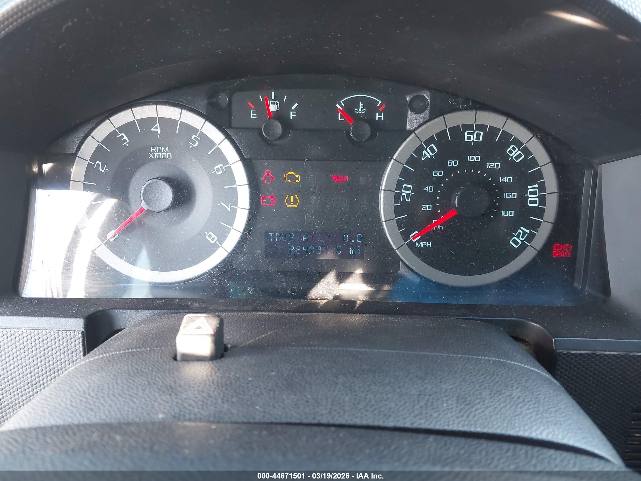 FORD ESCAPE image 7