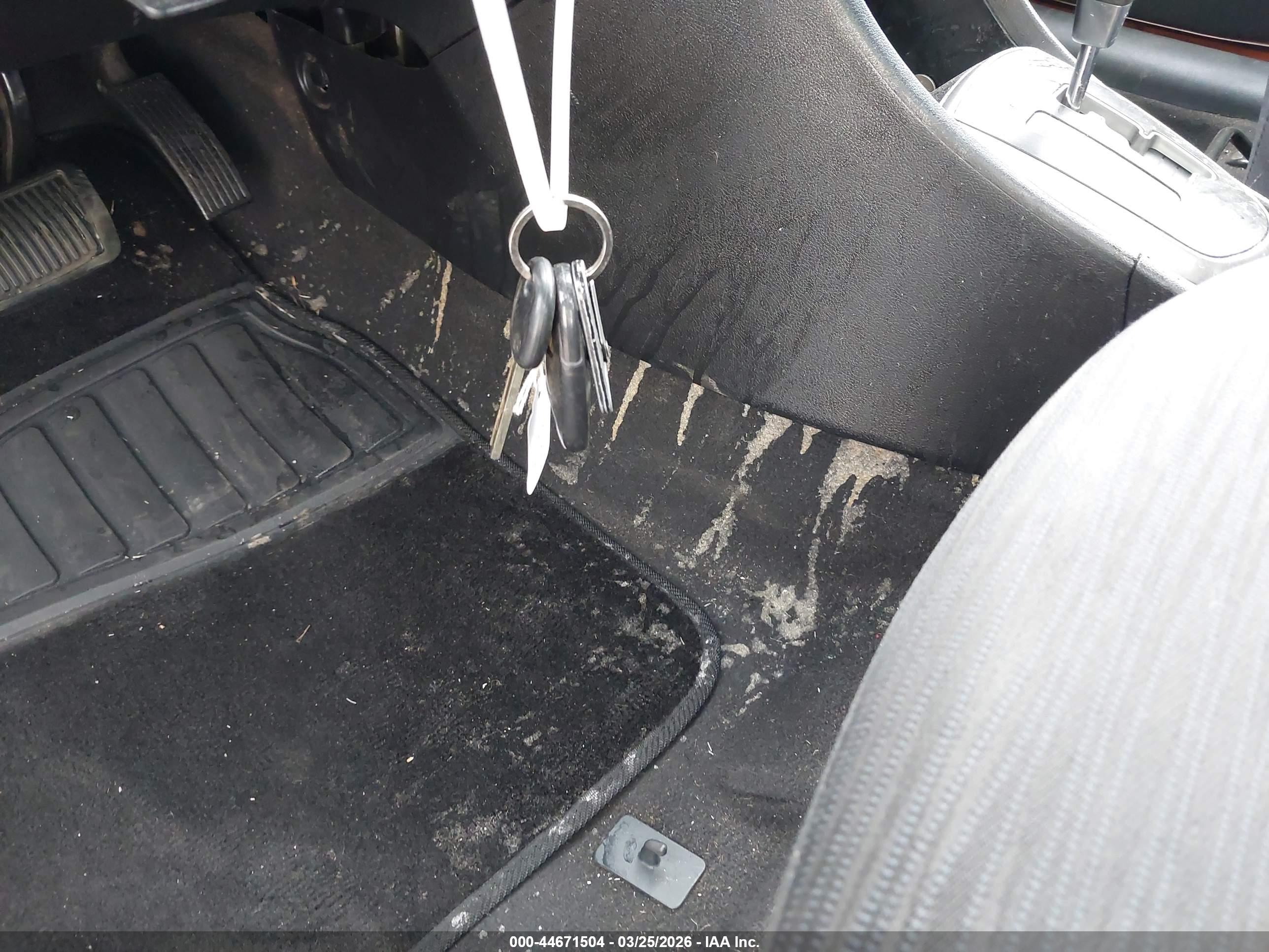 HYUNDAI ACCENT image 11