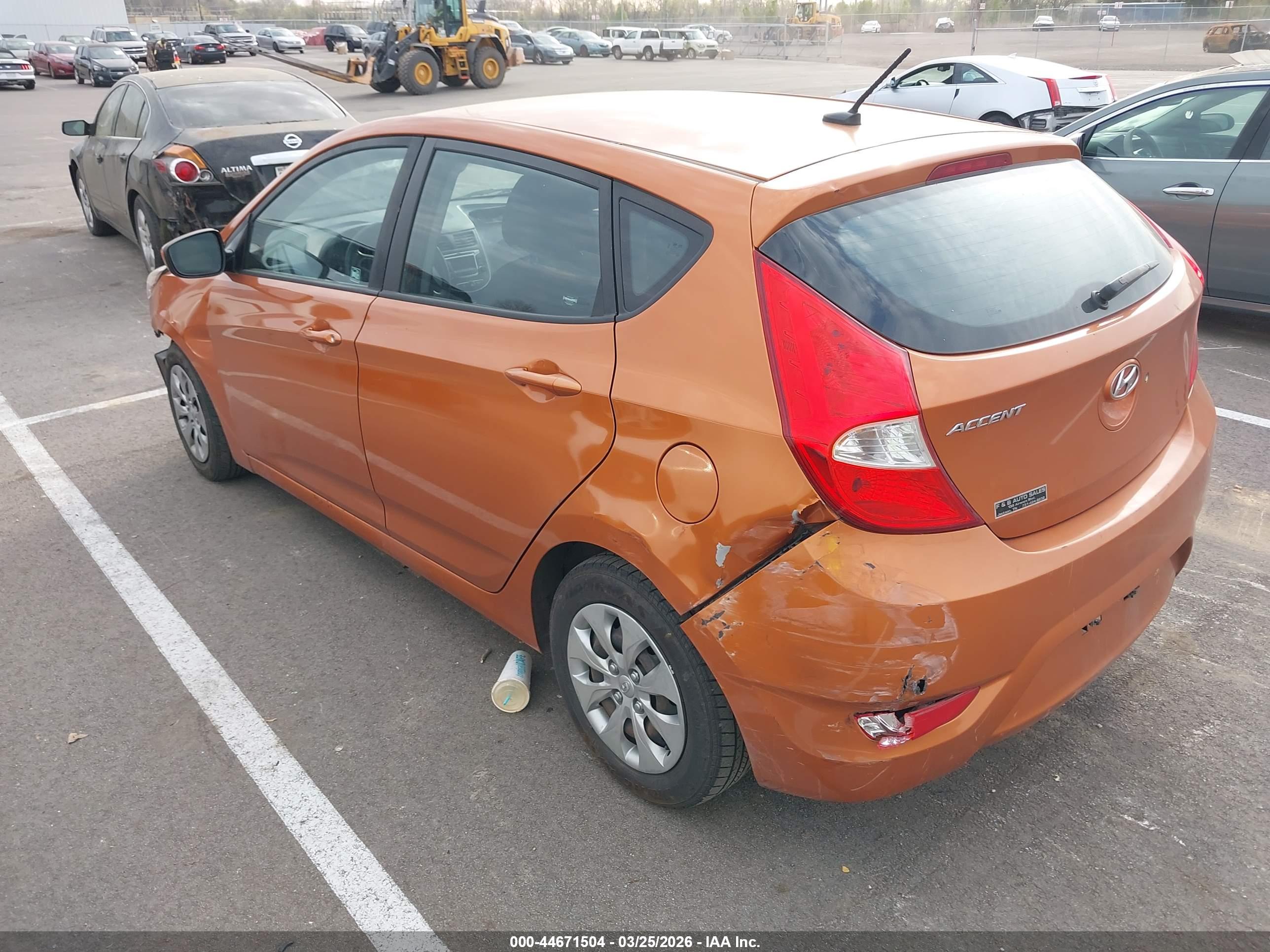 HYUNDAI ACCENT image 3
