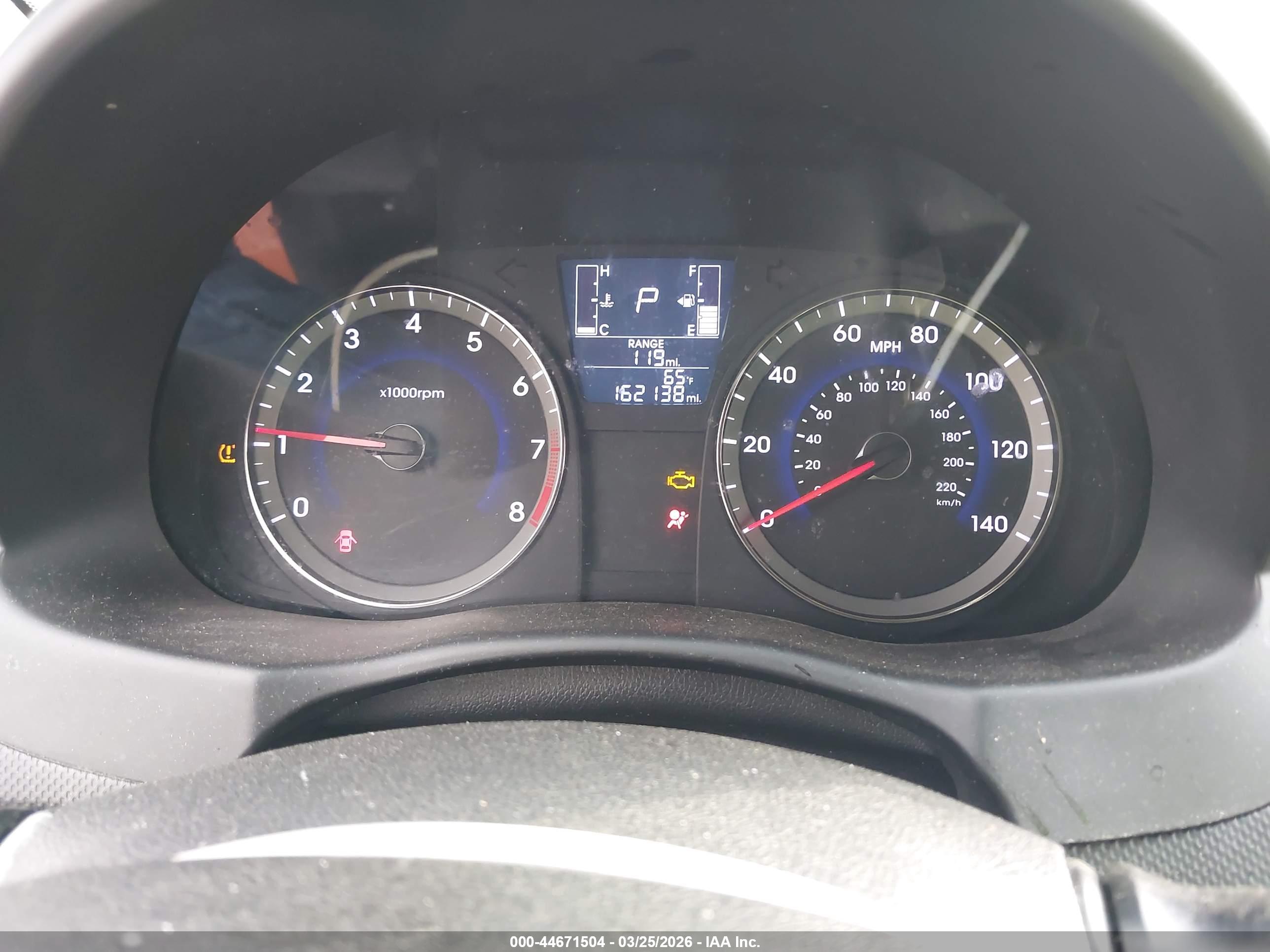 HYUNDAI ACCENT image 7