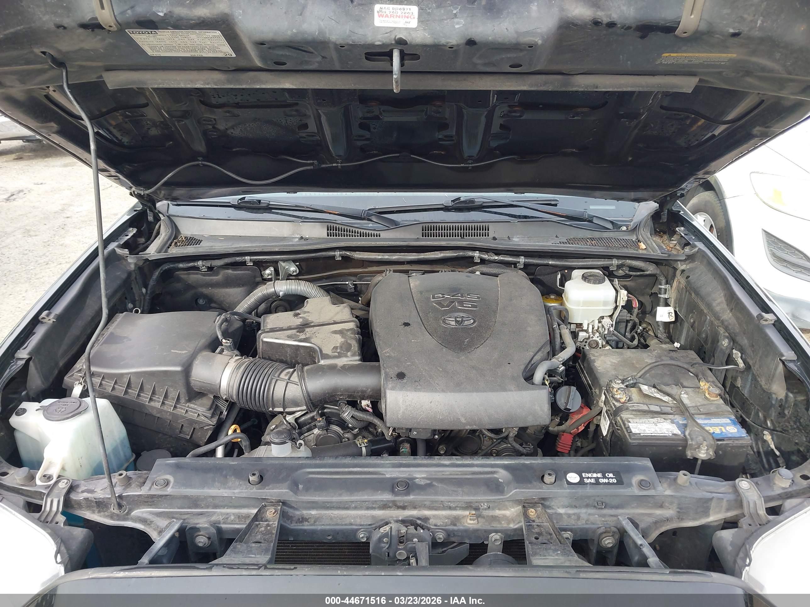 TOYOTA TACOMA image 10