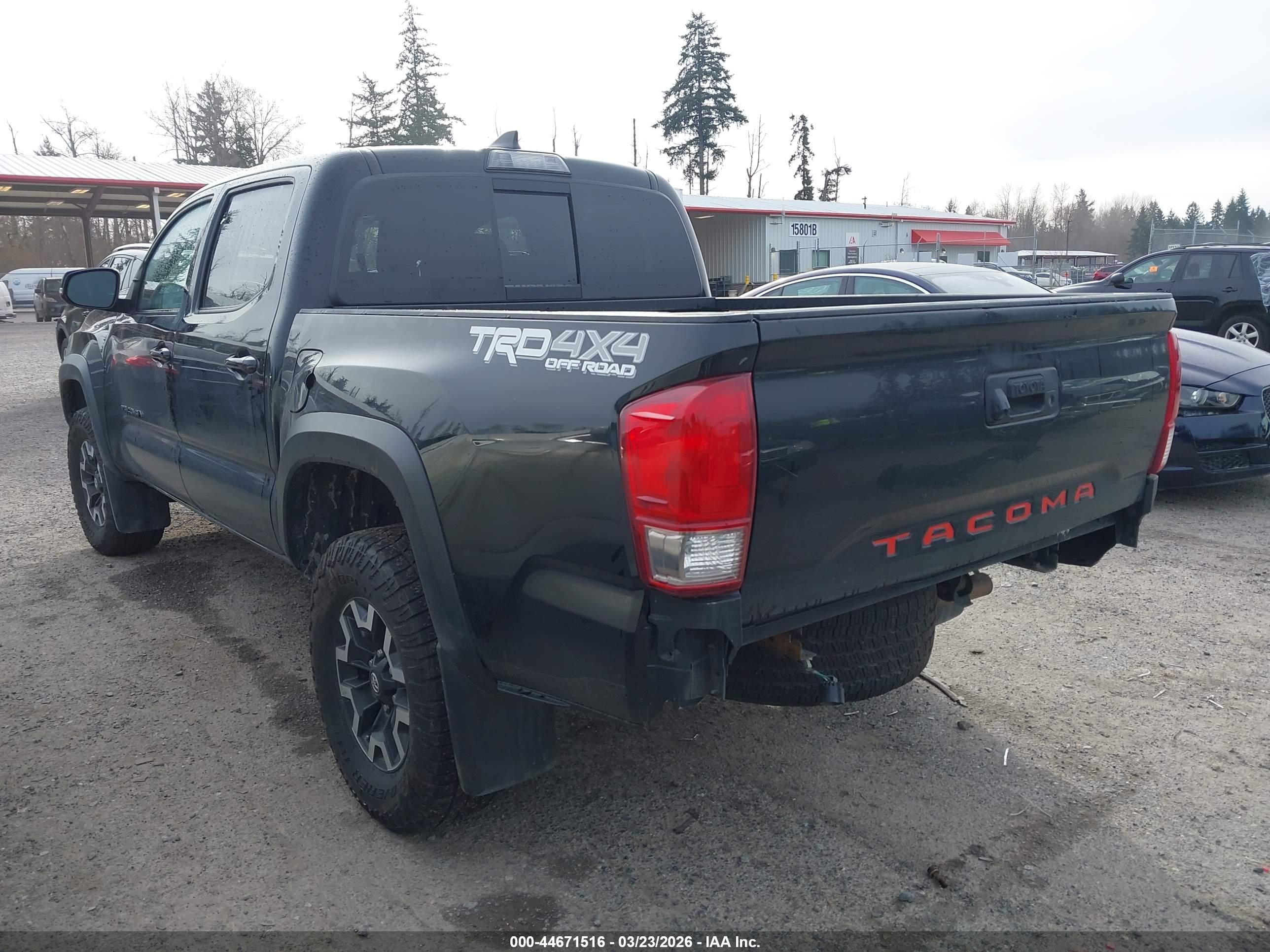 TOYOTA TACOMA image 3