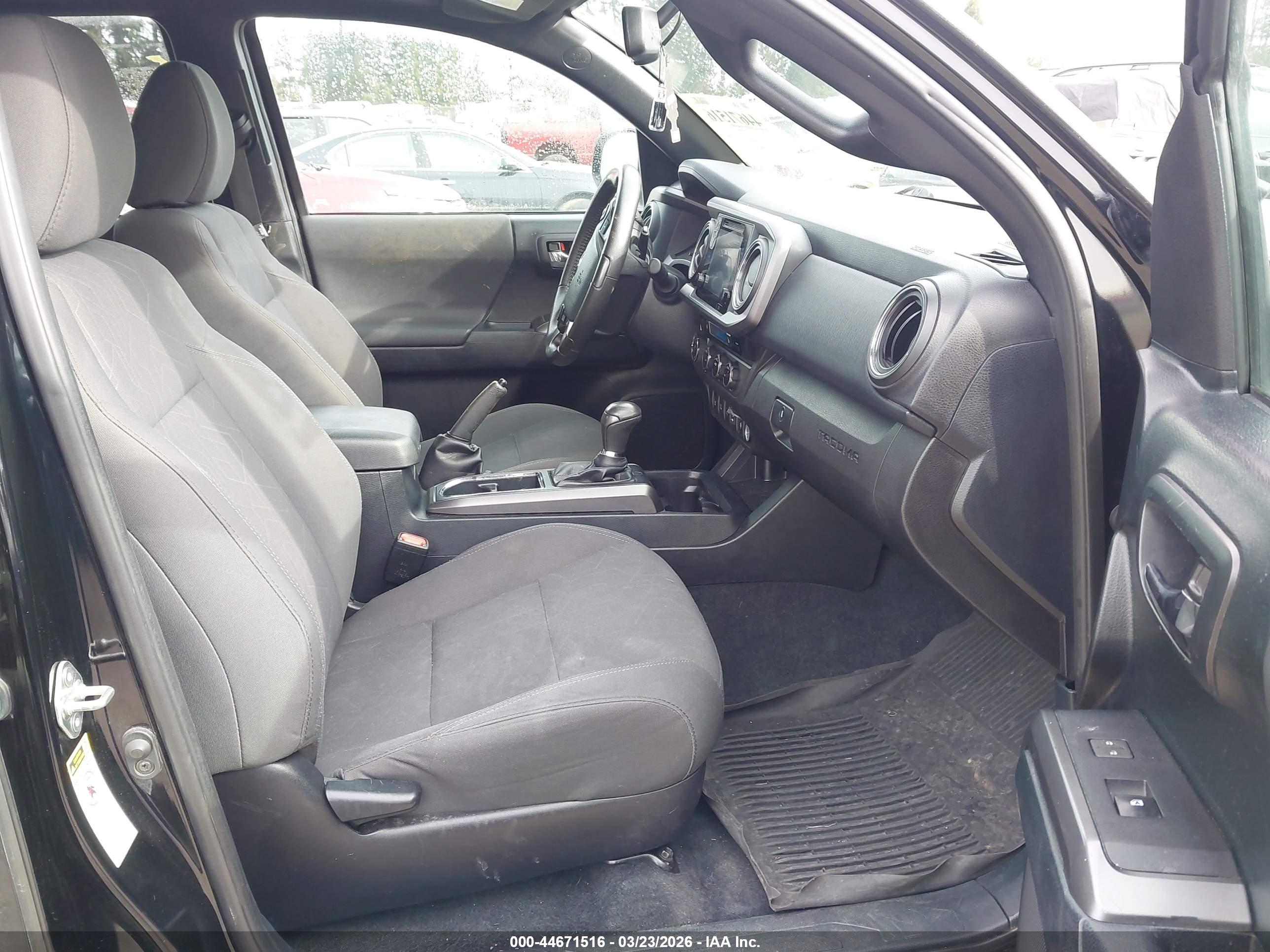 TOYOTA TACOMA image 5