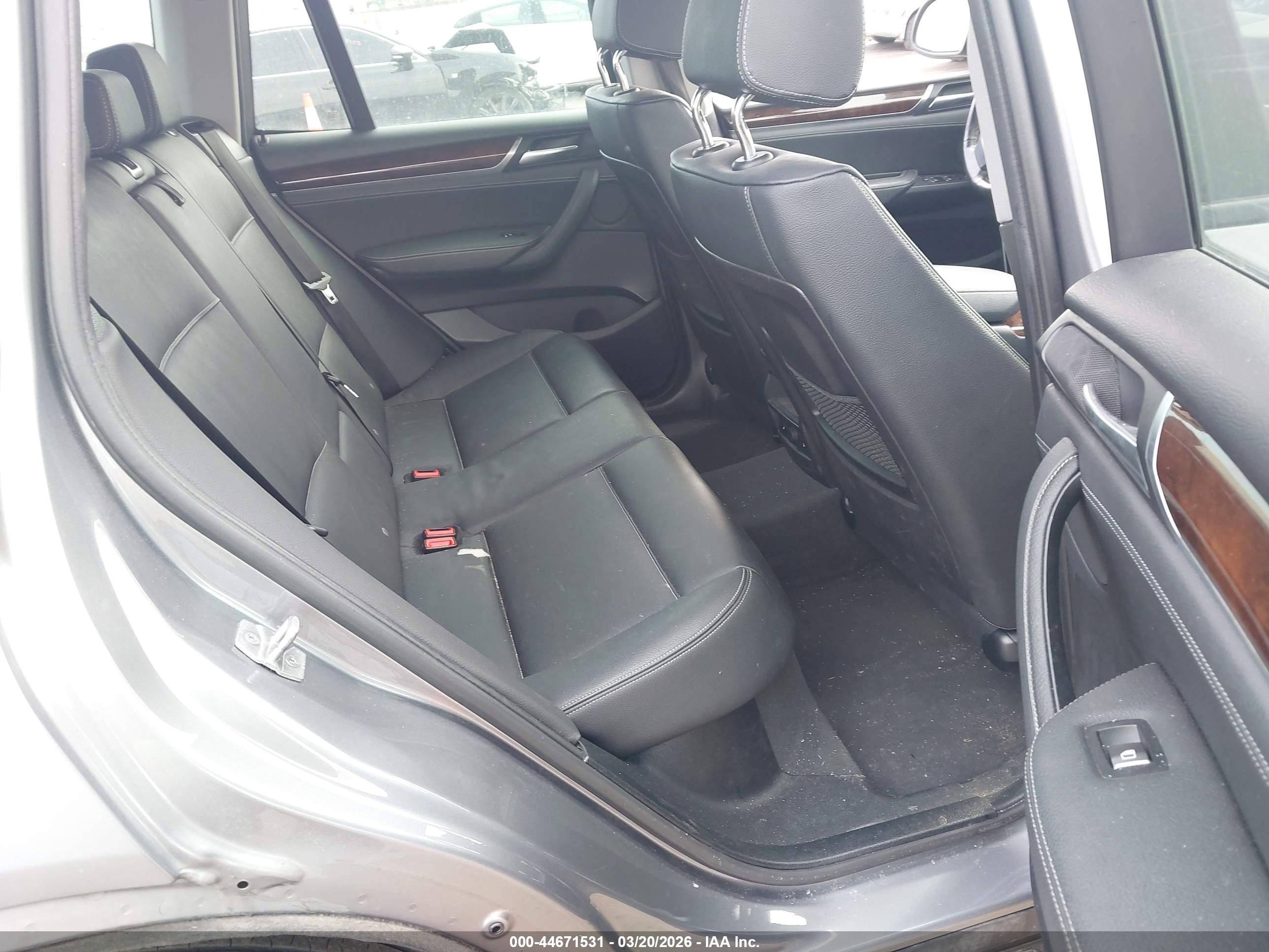 BMW X3 image 8
