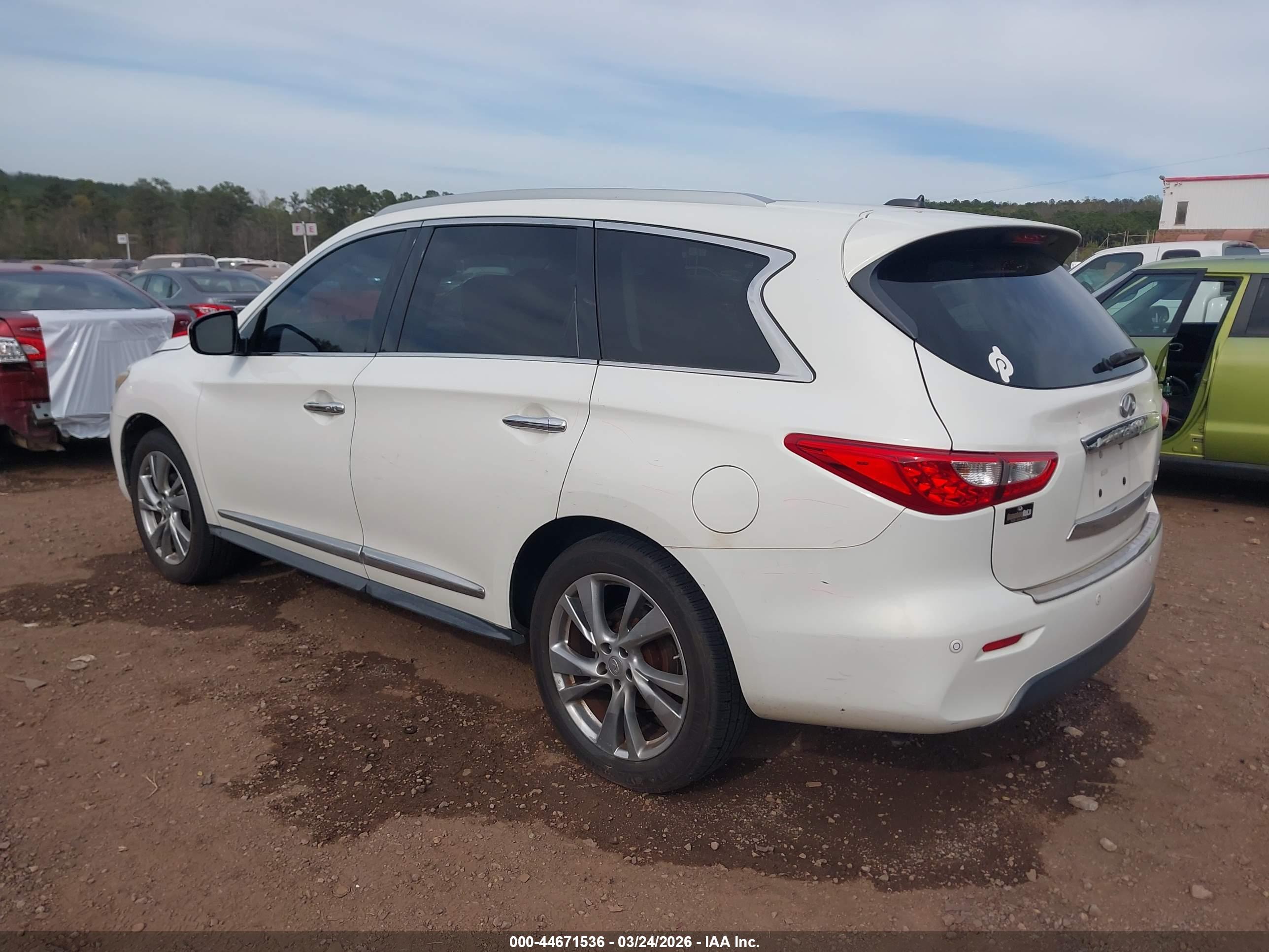 INFINITI JX35 image 3