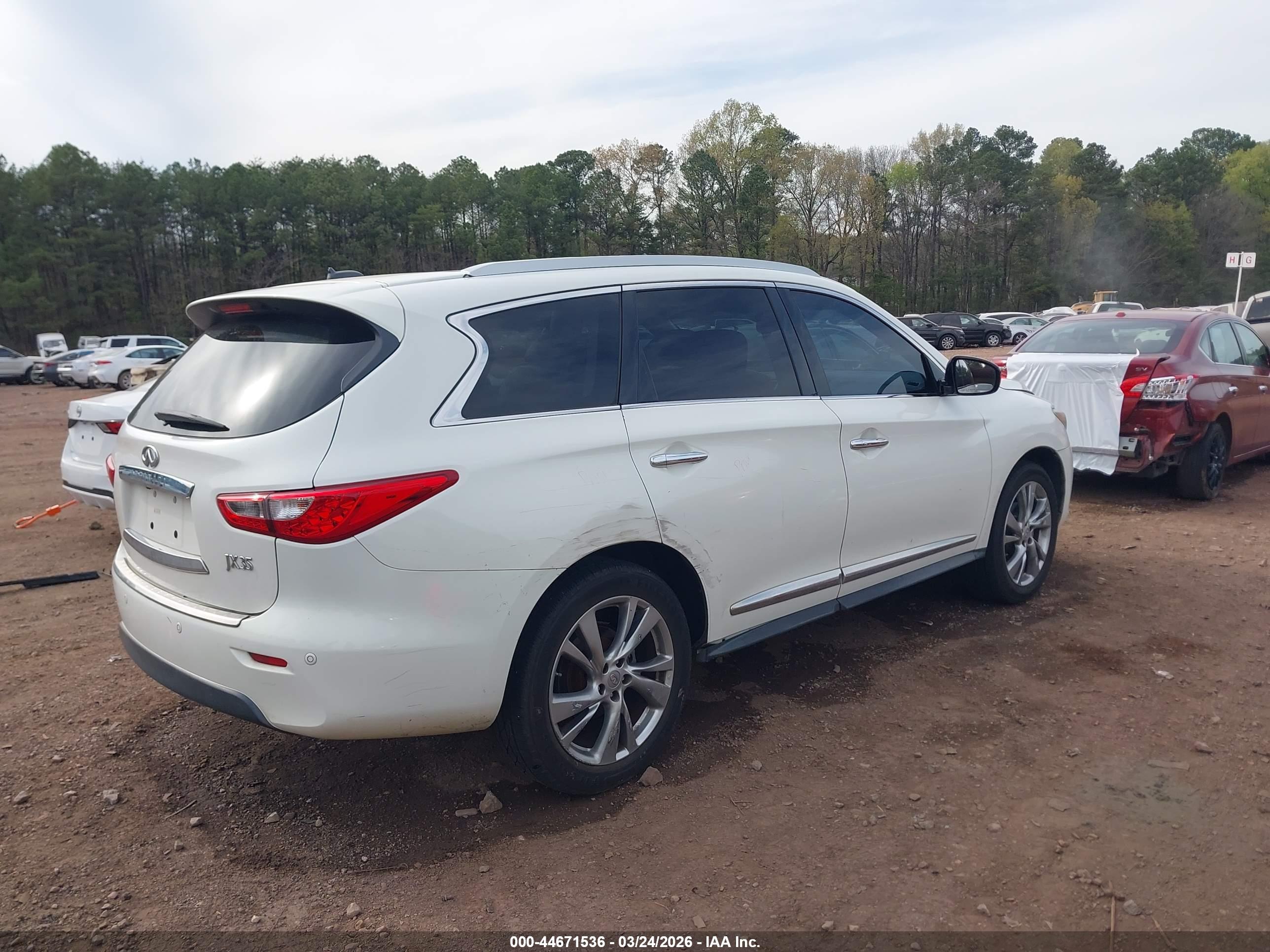 INFINITI JX35 image 4