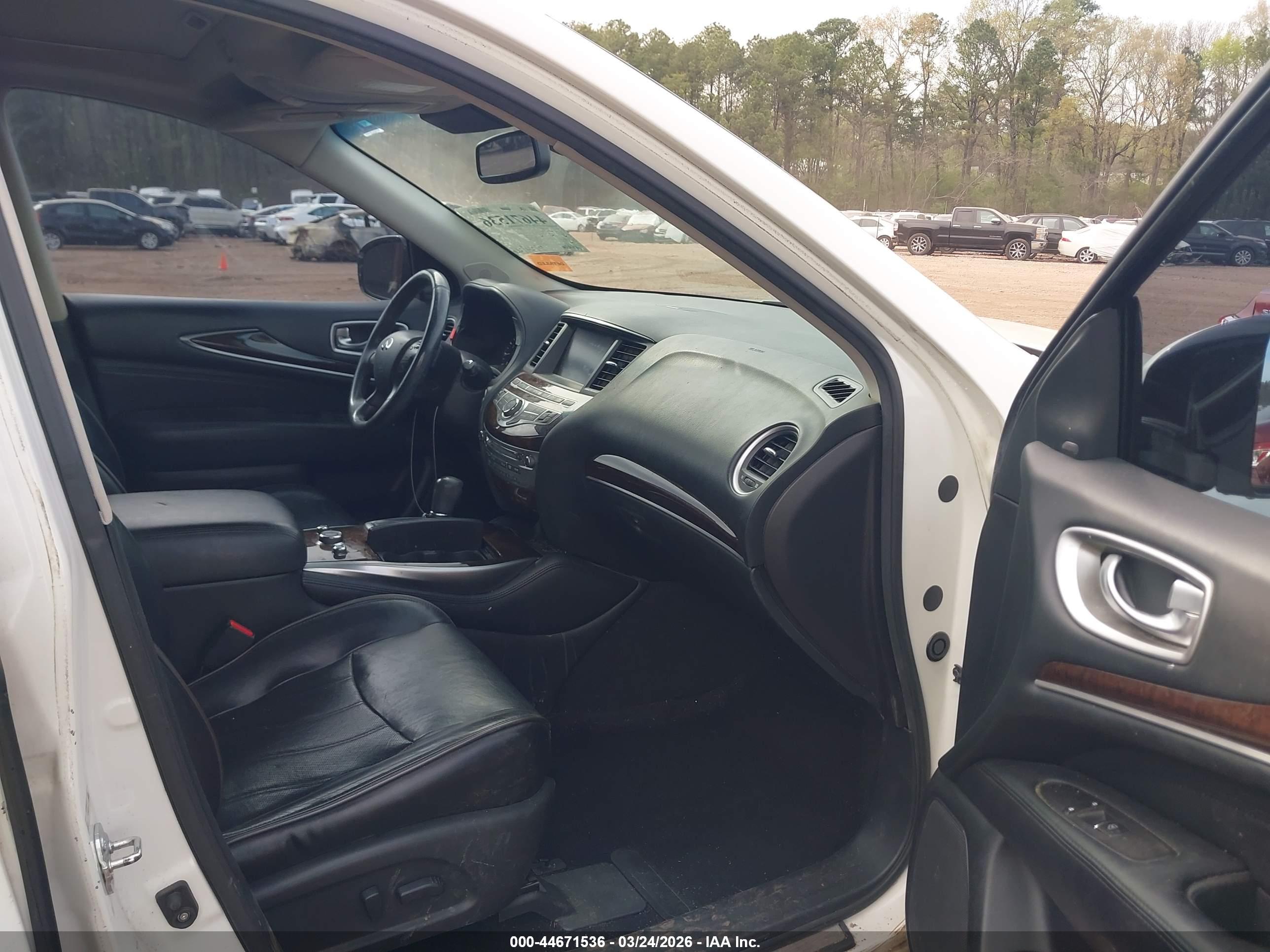 INFINITI JX35 image 5