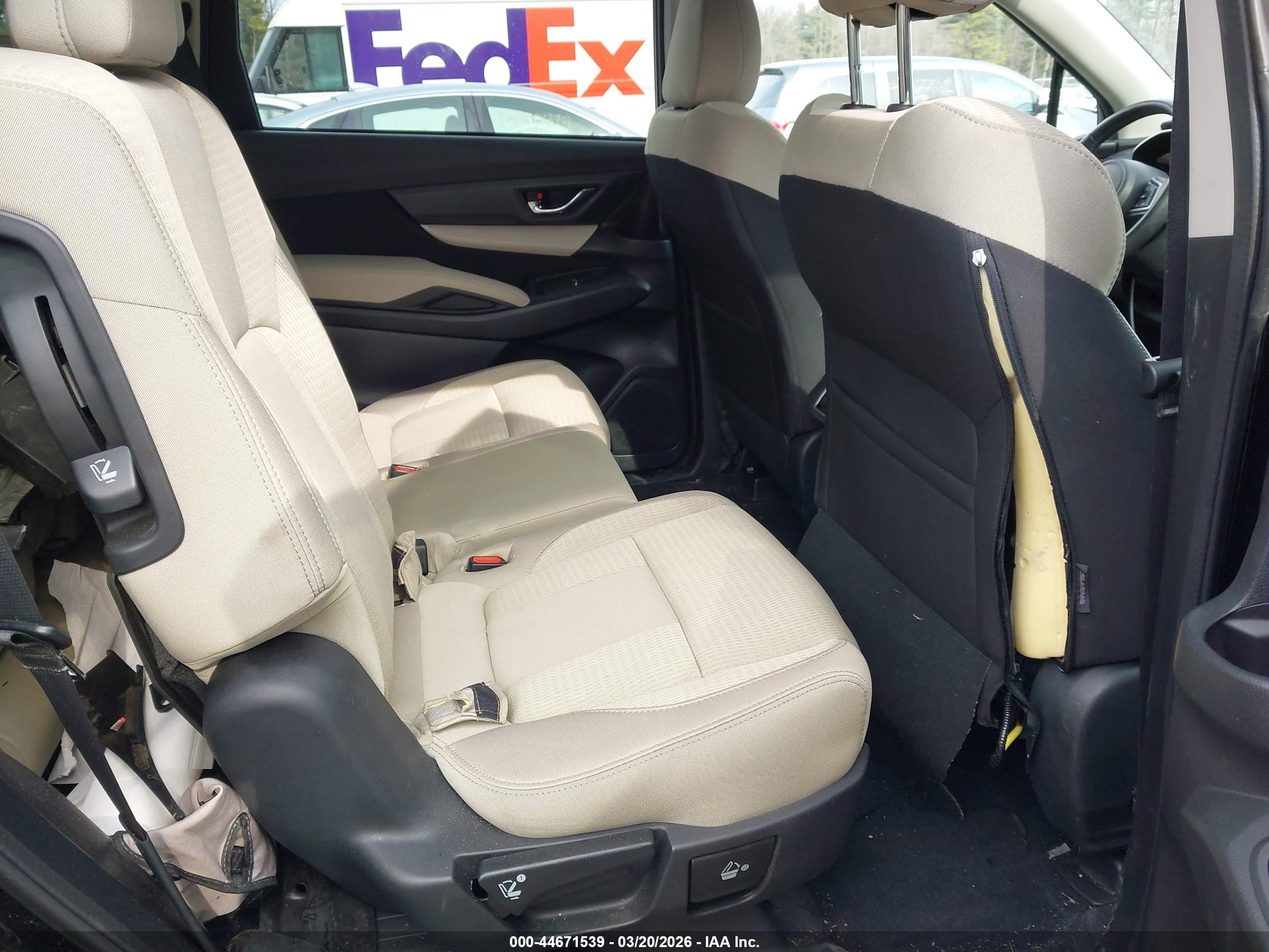 SUBARU ASCENT image 8