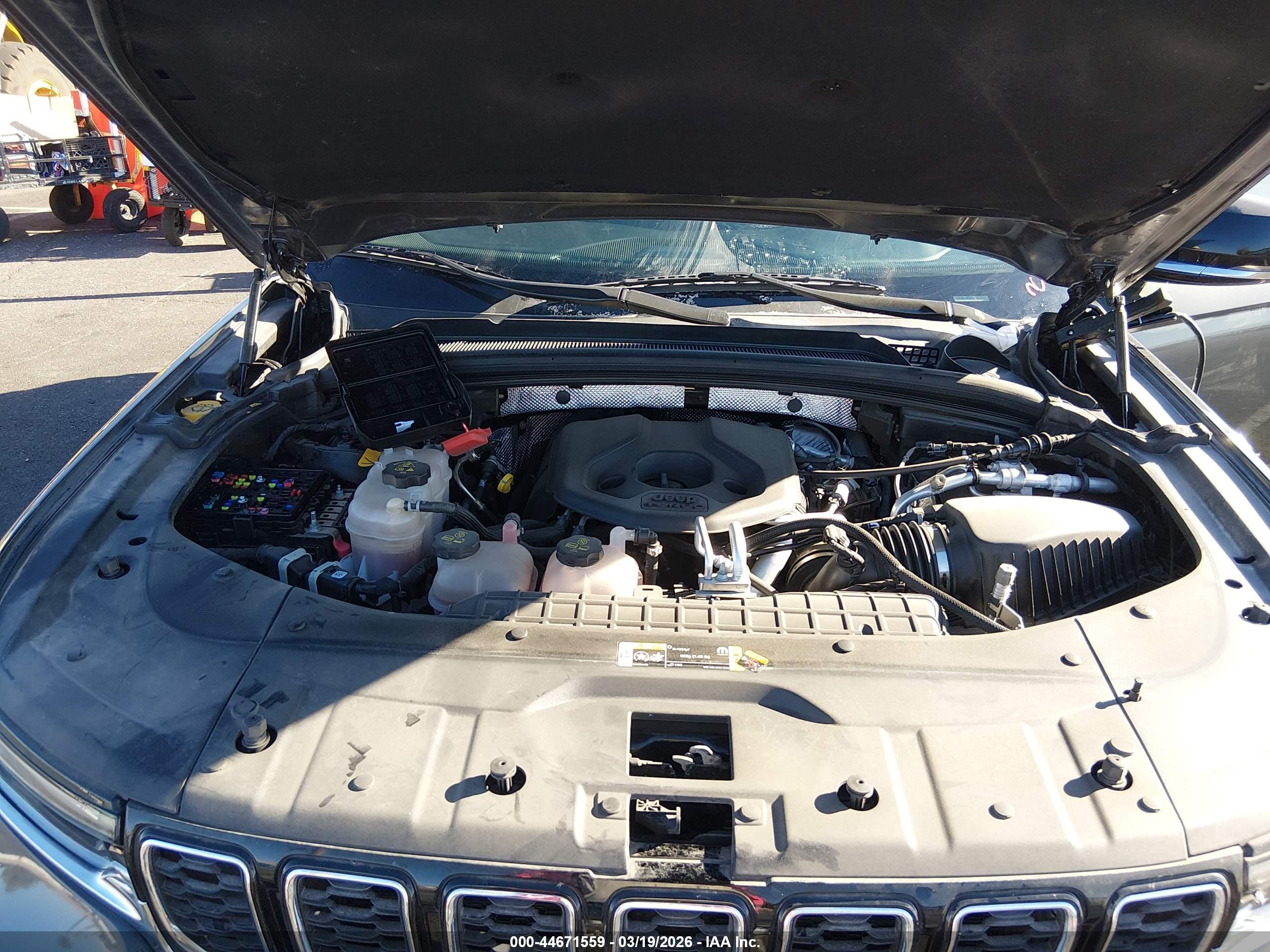 JEEP GRAND image 10