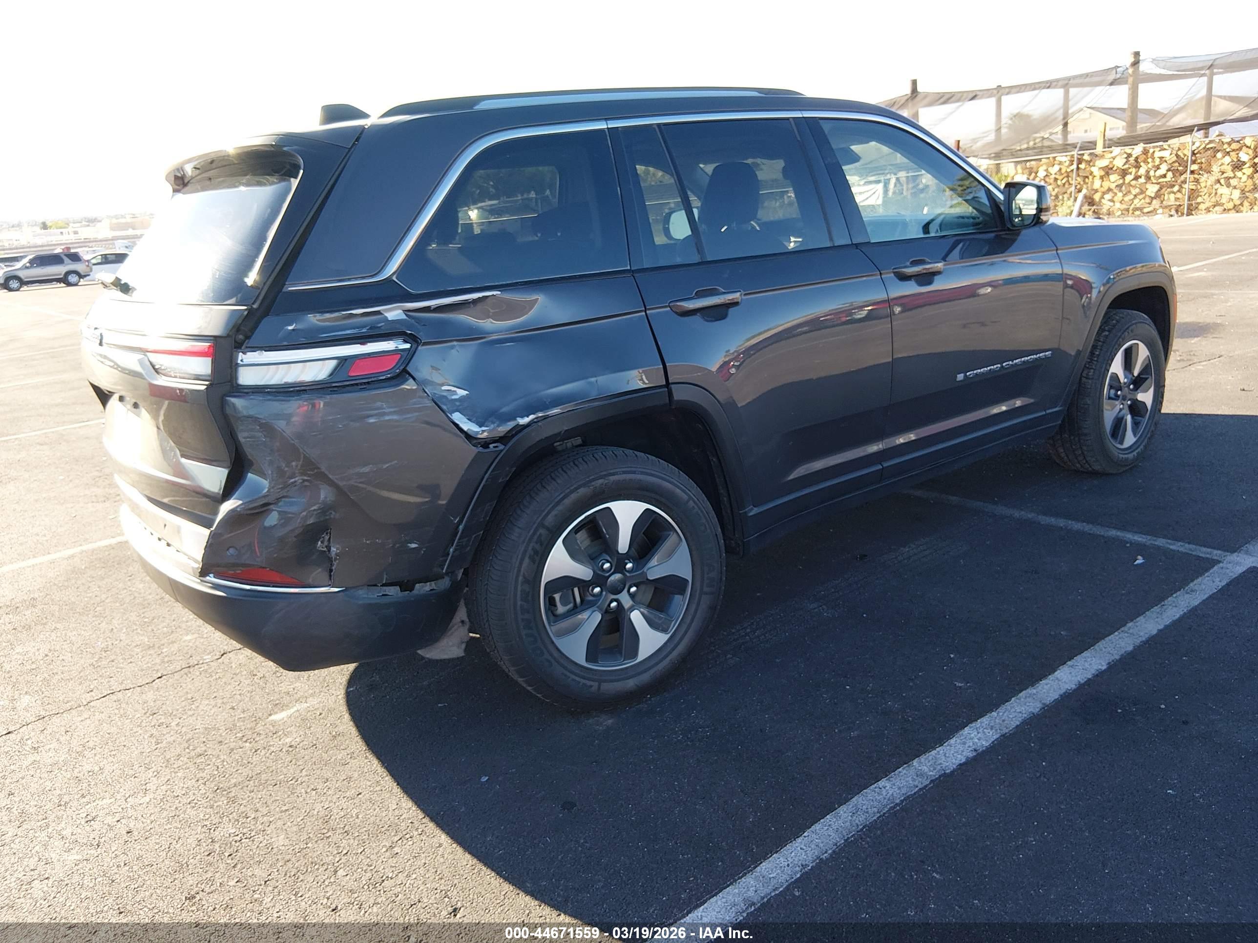 JEEP GRAND image 4