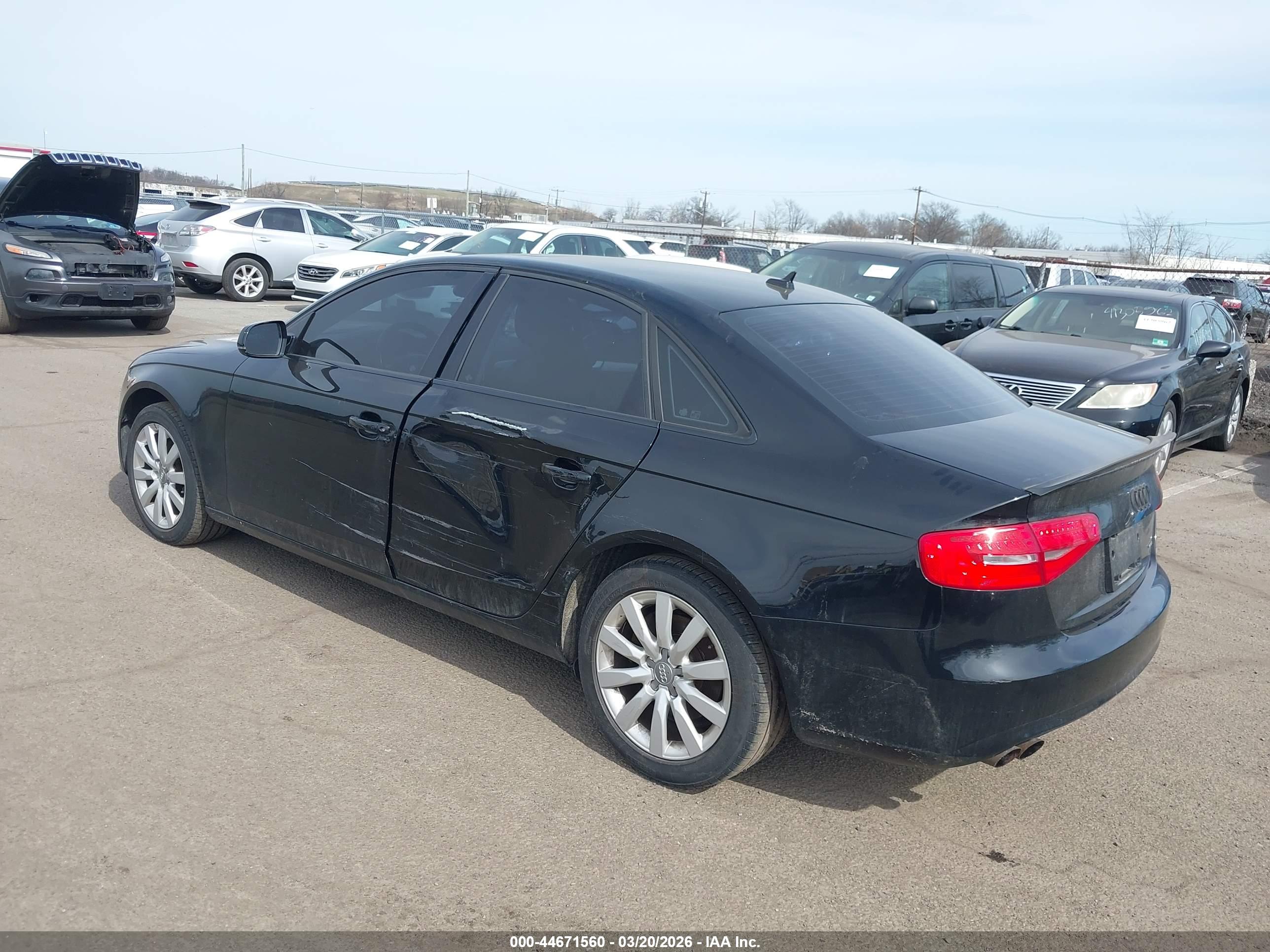 AUDI A4 image 6