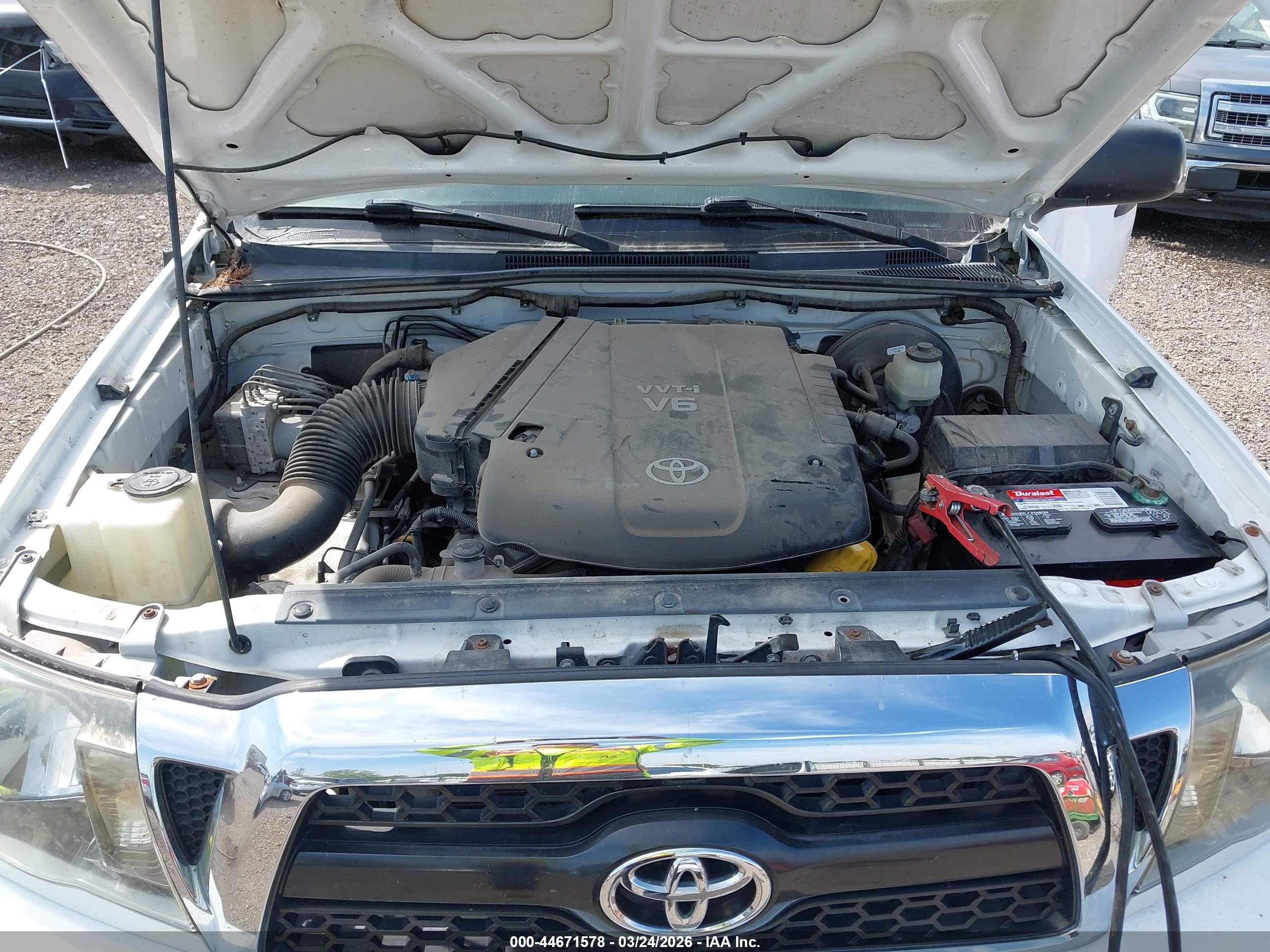 TOYOTA TACOMA image 10