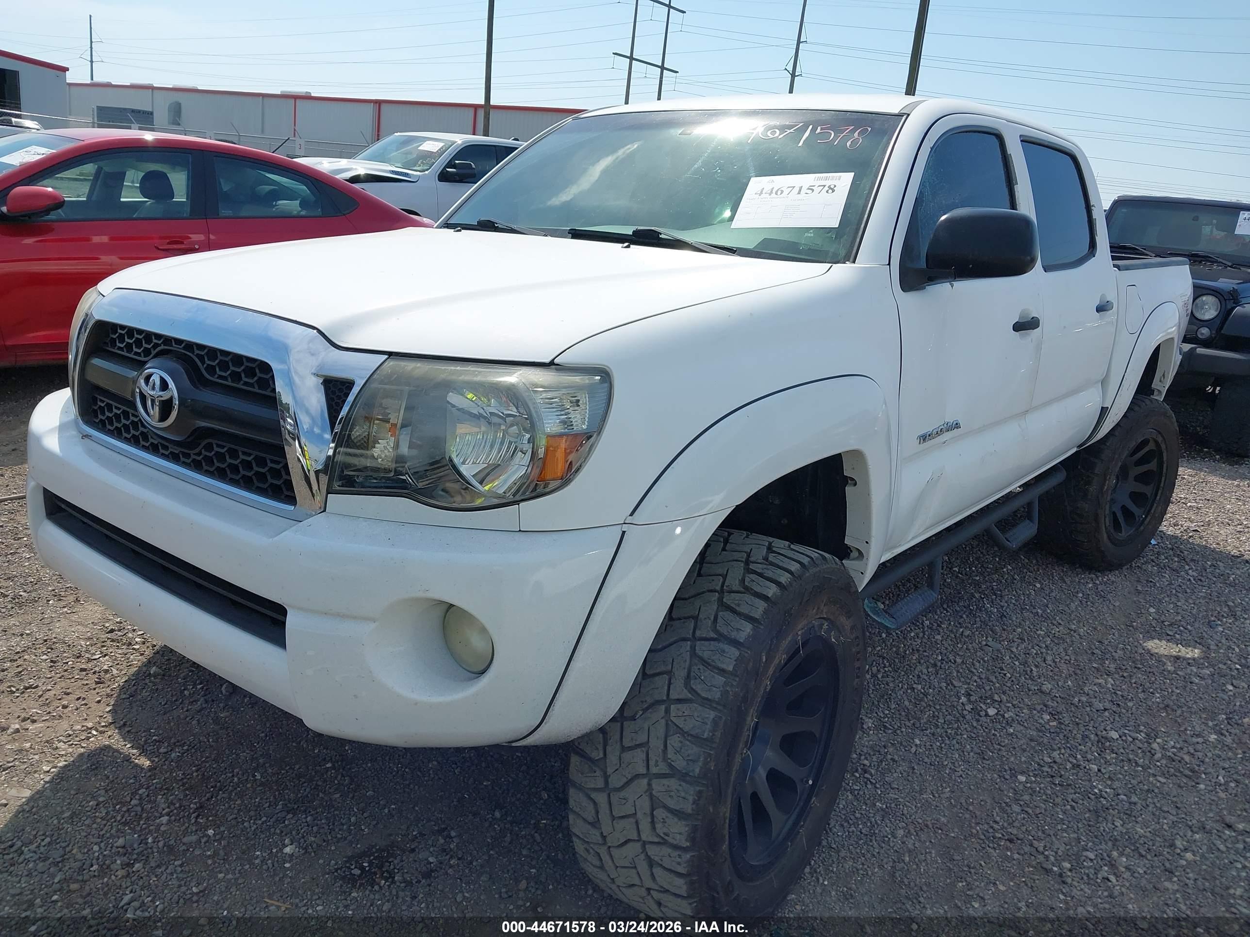 TOYOTA TACOMA image 2