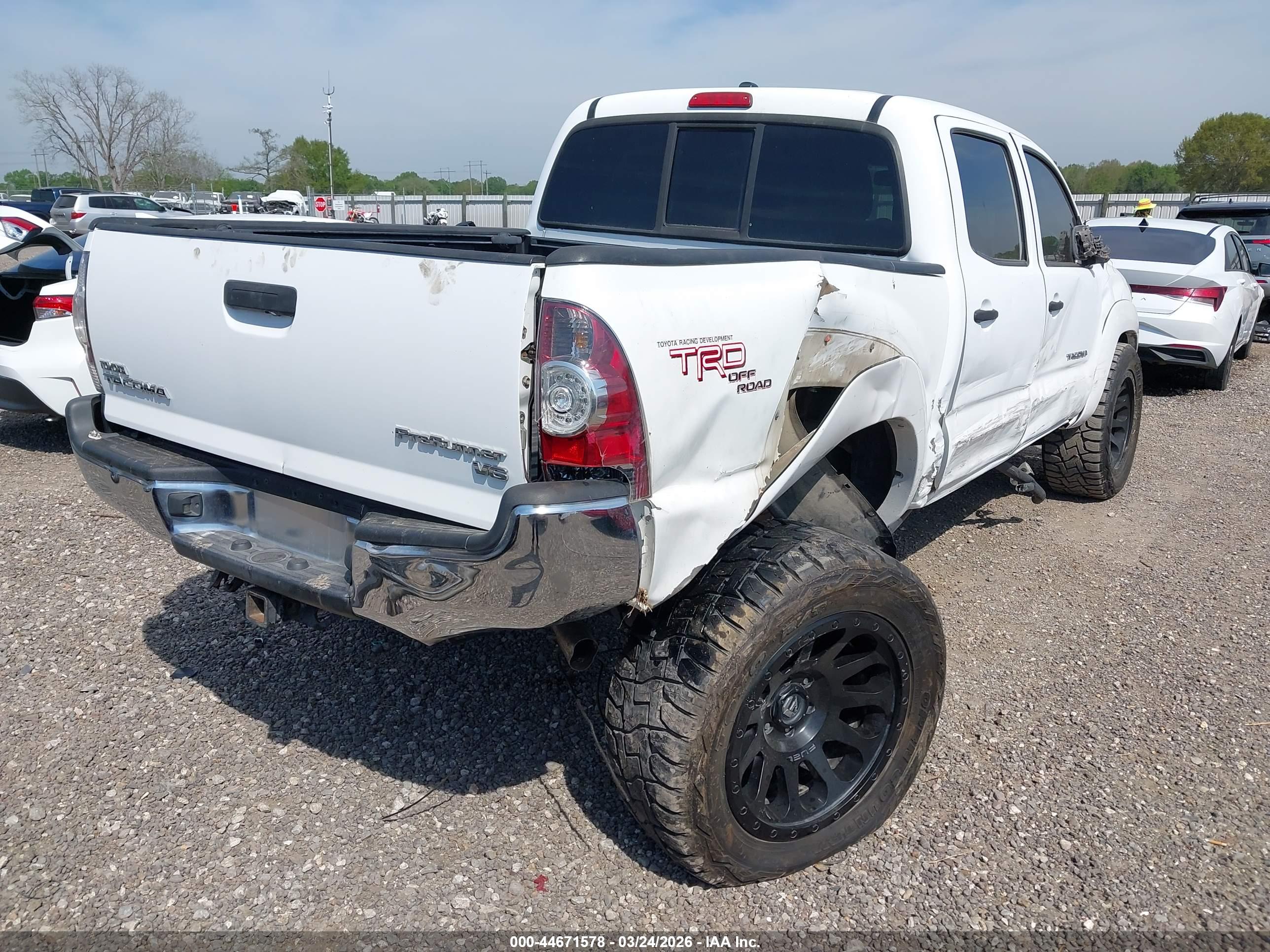 TOYOTA TACOMA image 4