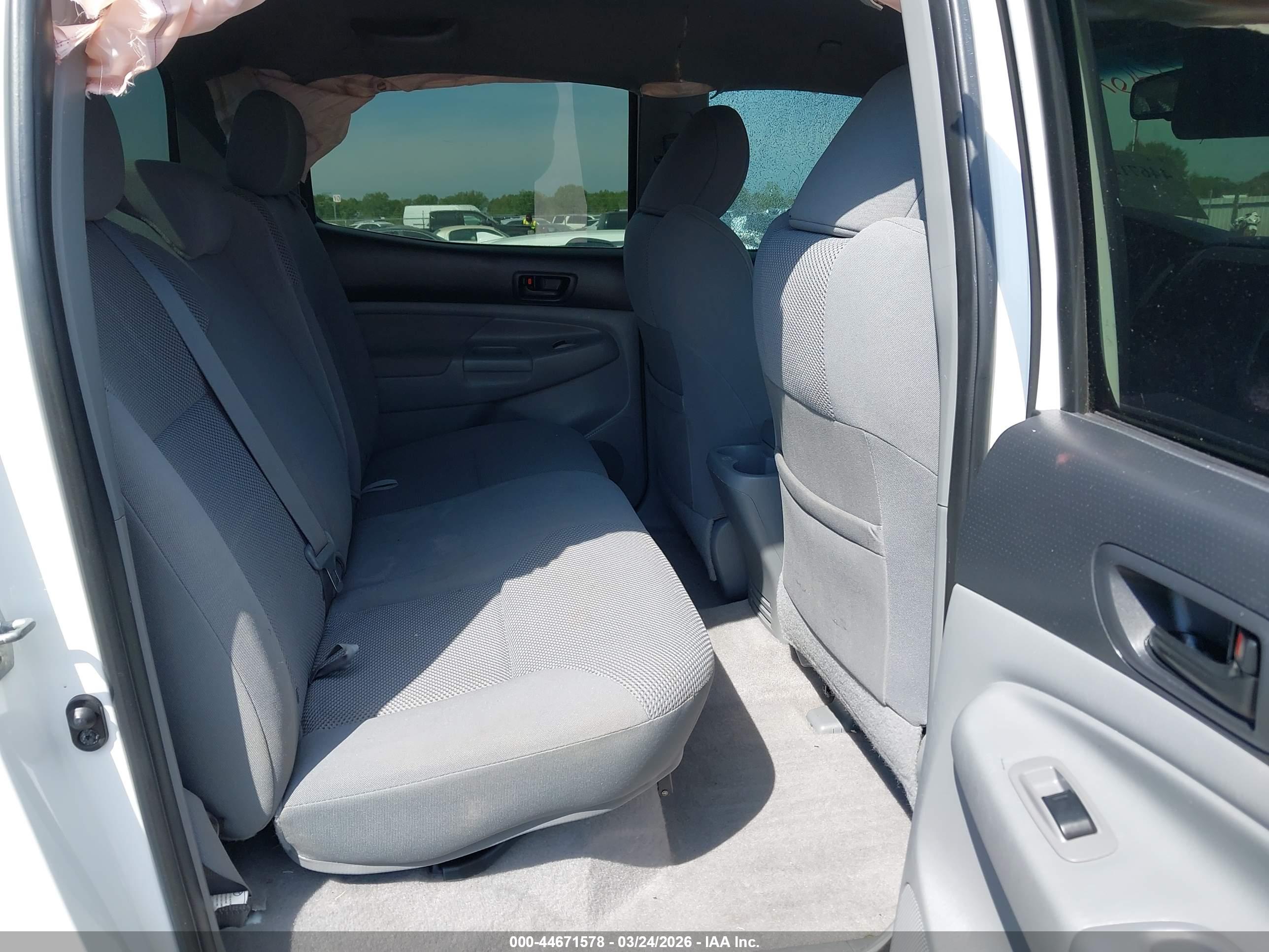 TOYOTA TACOMA image 8