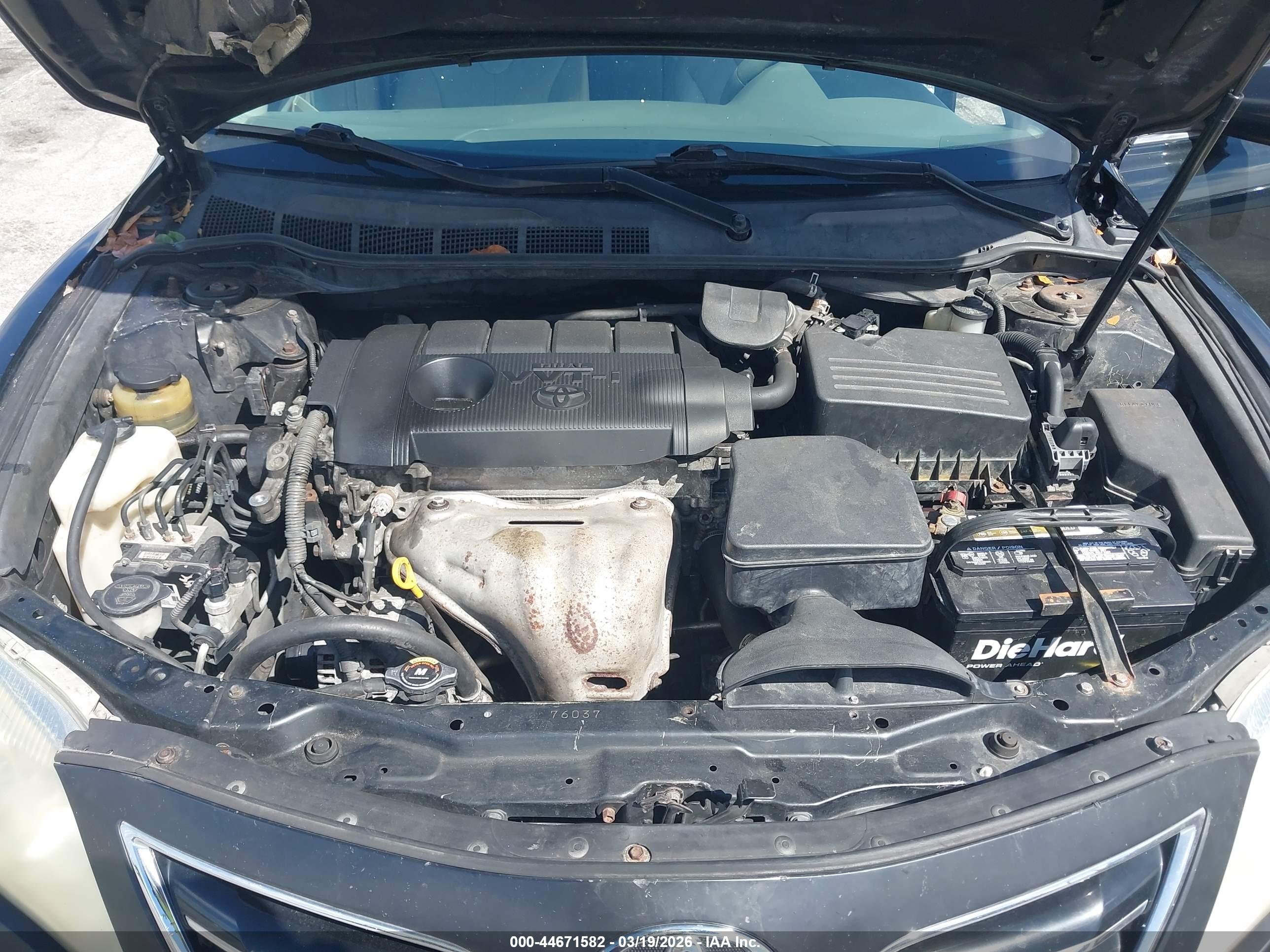 TOYOTA CAMRY image 10