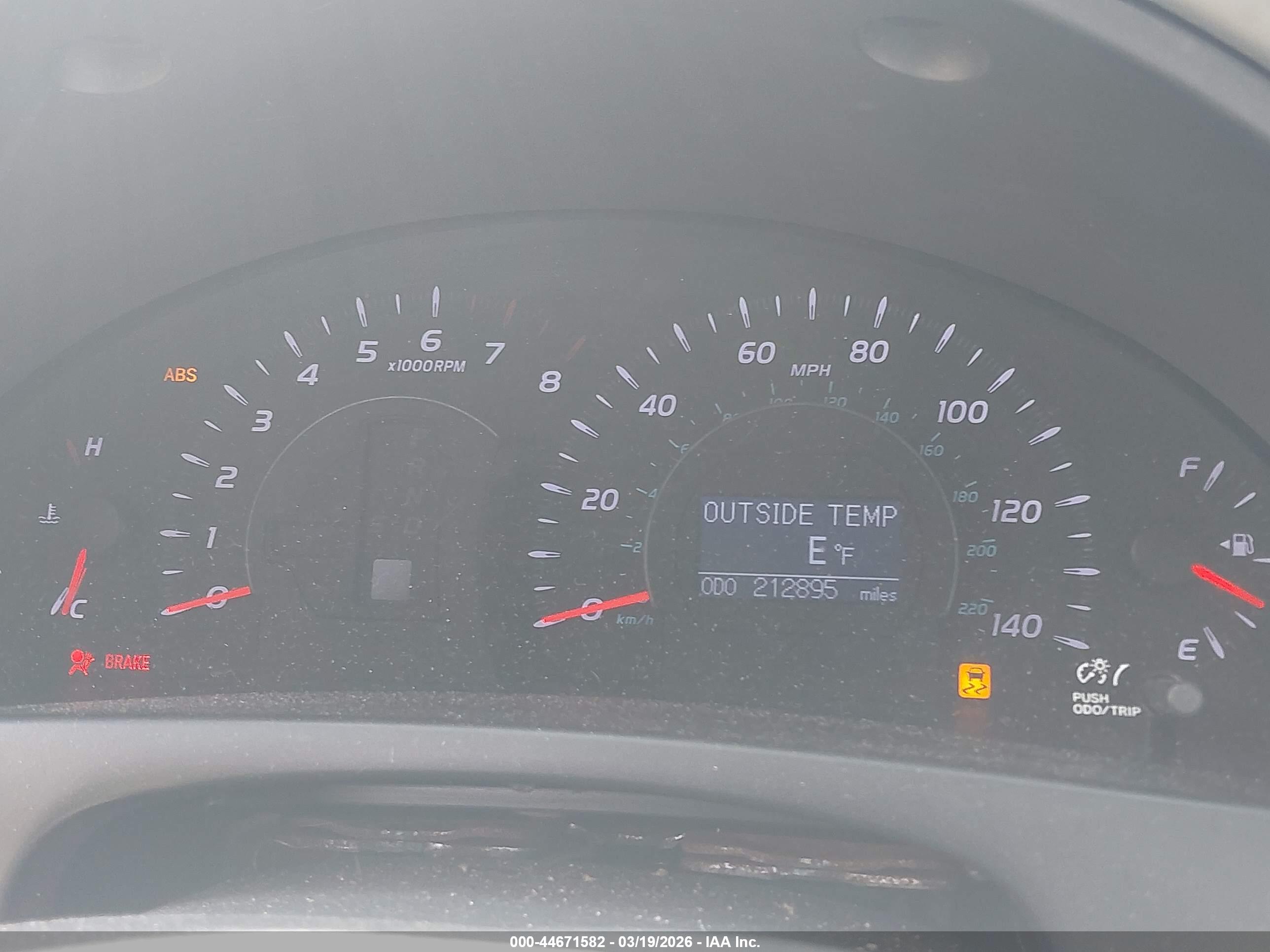 TOYOTA CAMRY image 7