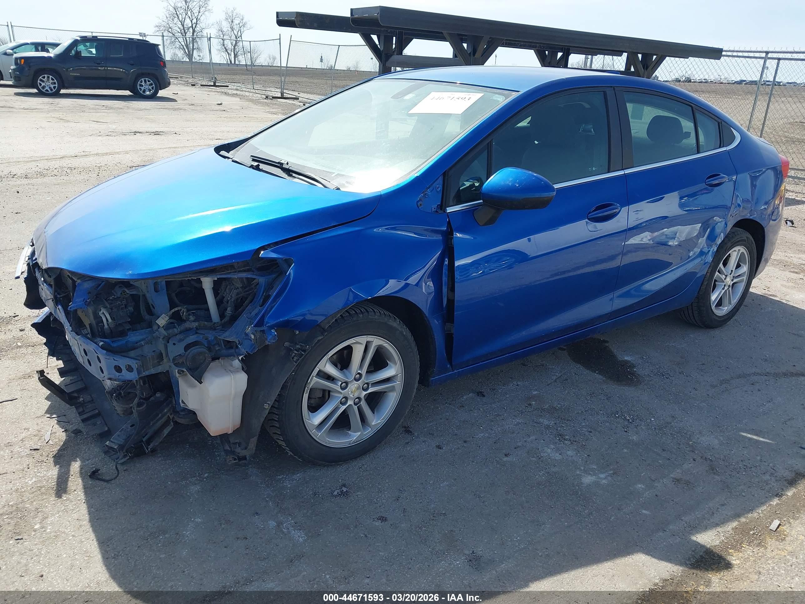 CHEVROLET CRUZE image 2