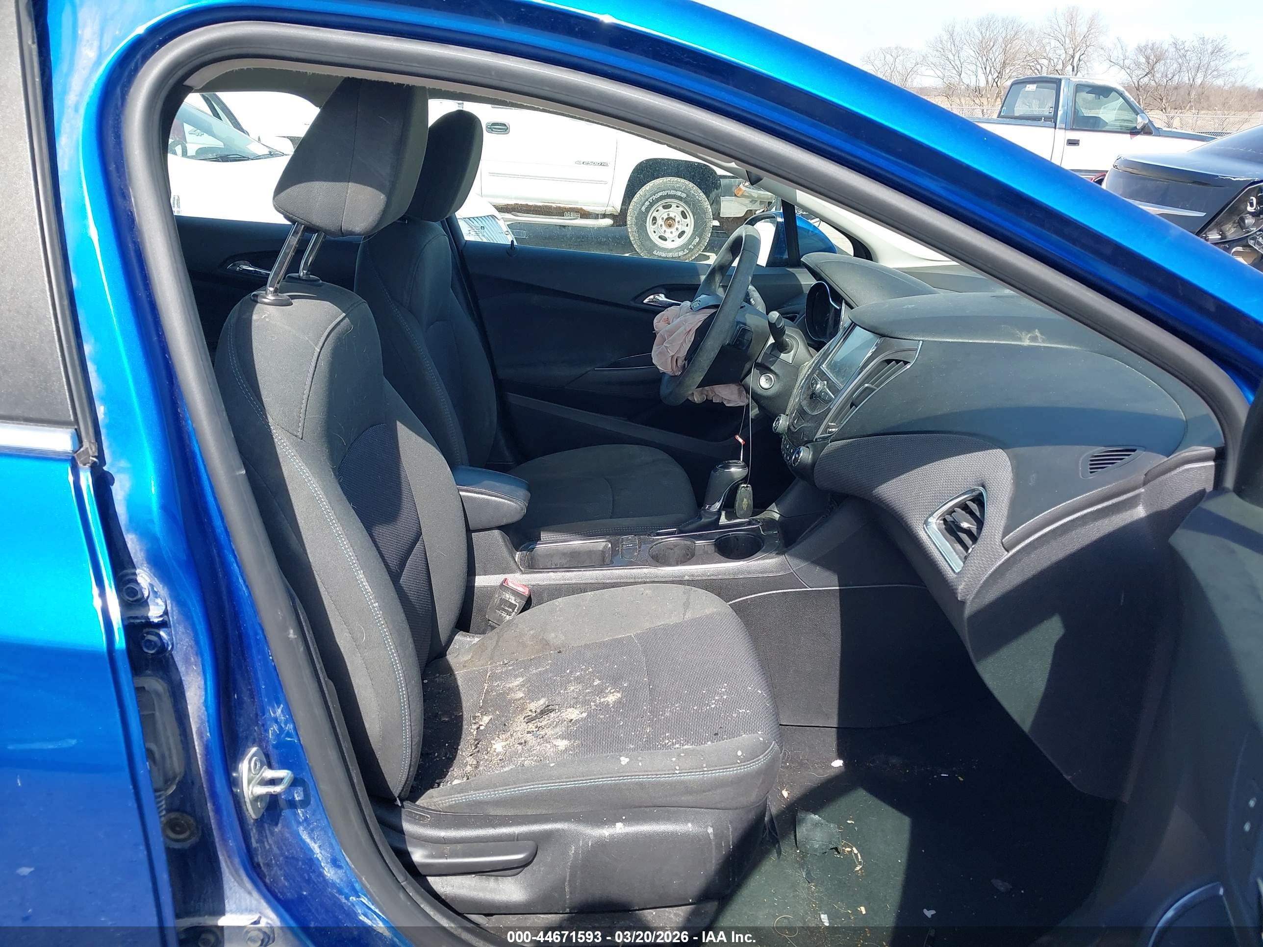 CHEVROLET CRUZE image 5