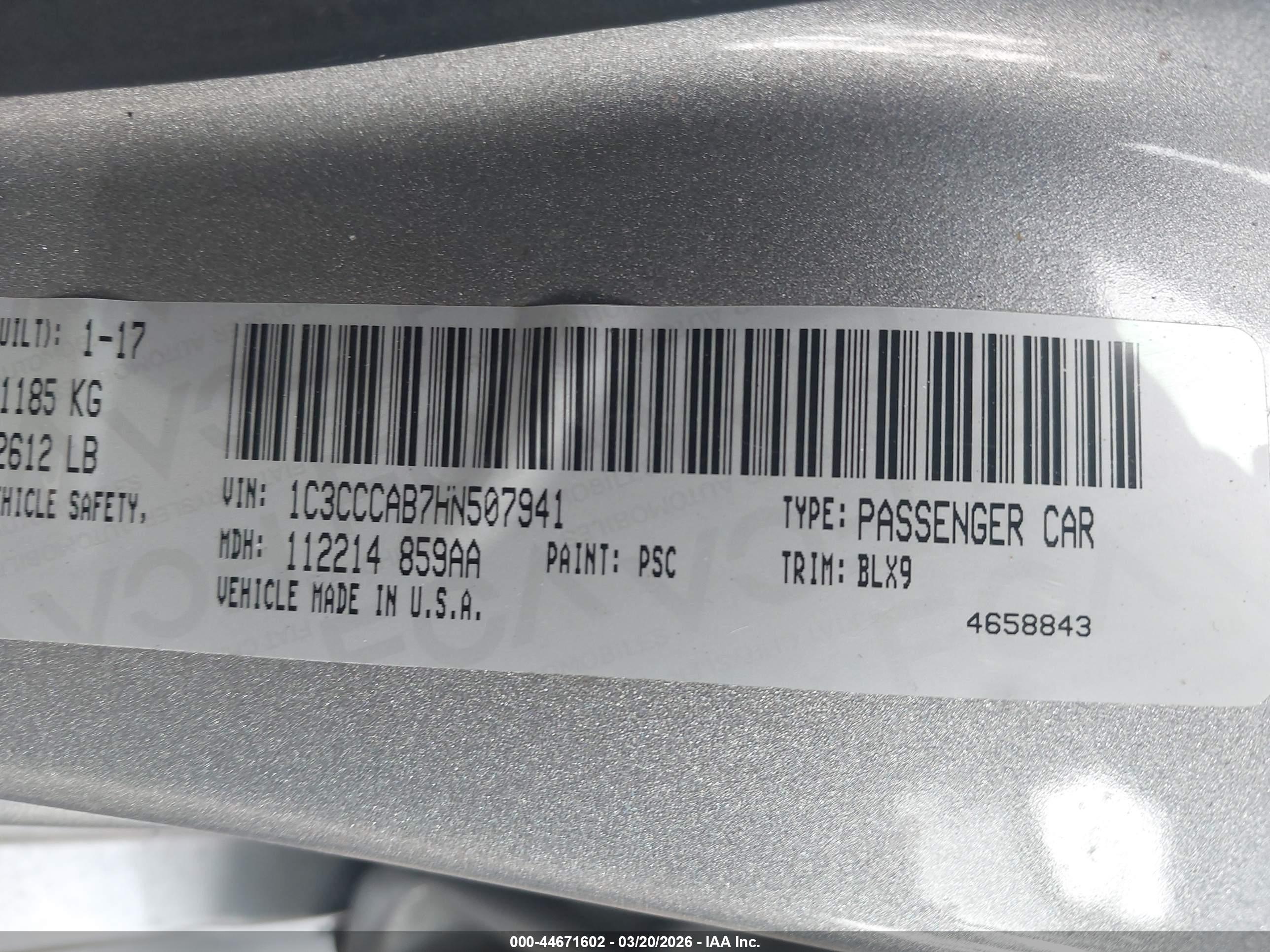 CHRYSLER 200 image 9