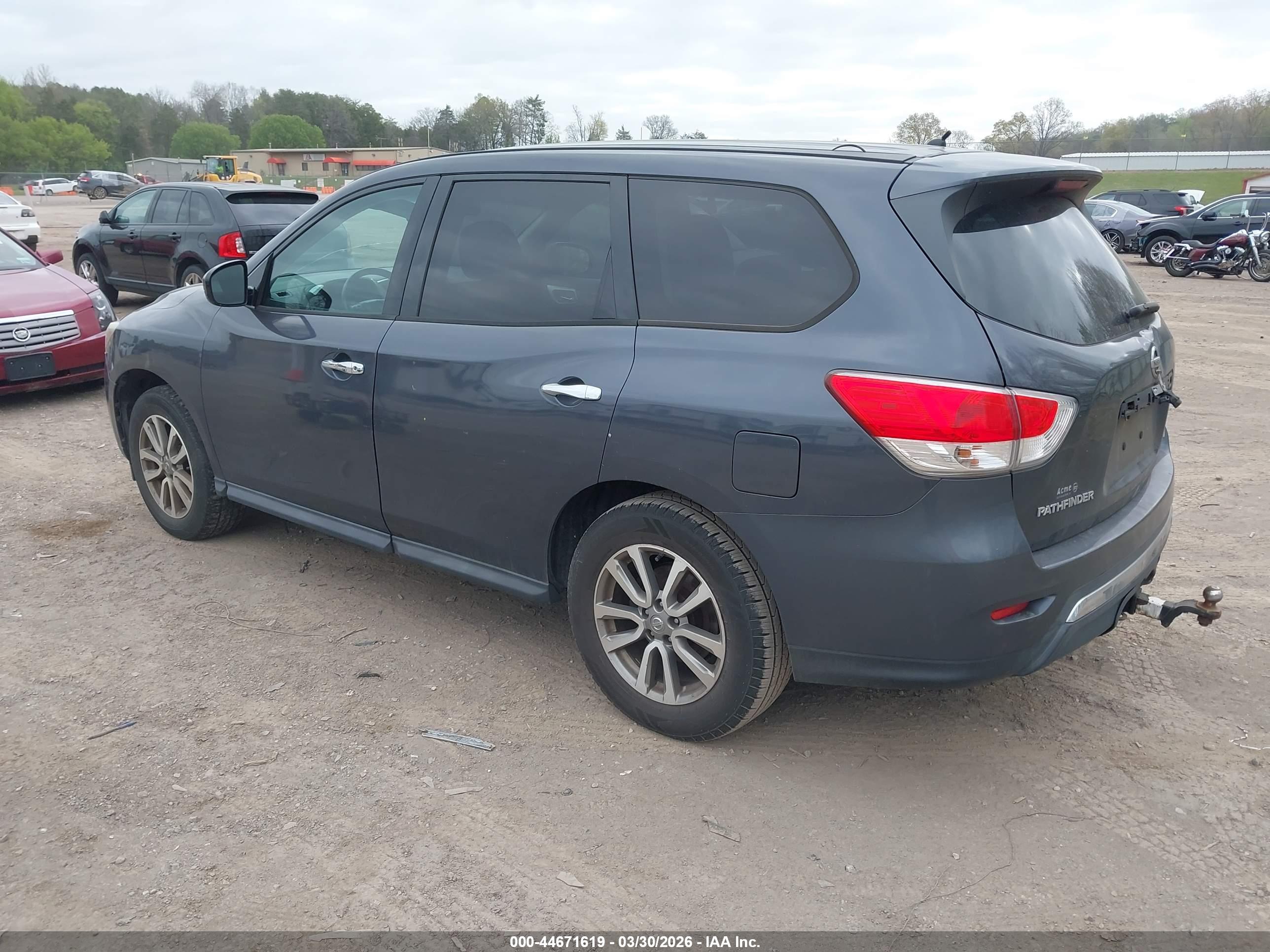 NISSAN PATHFINDER image 3