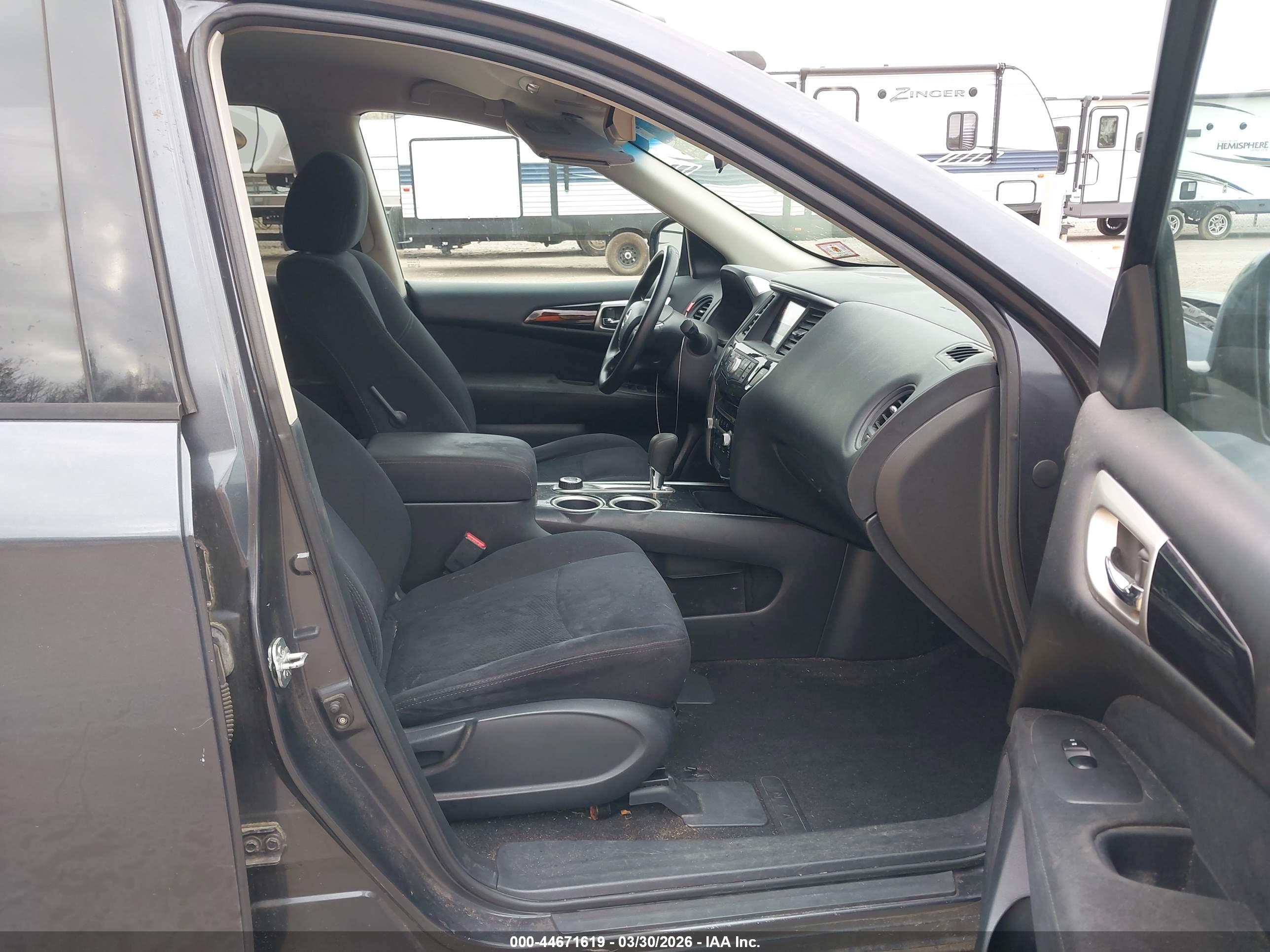 NISSAN PATHFINDER image 5